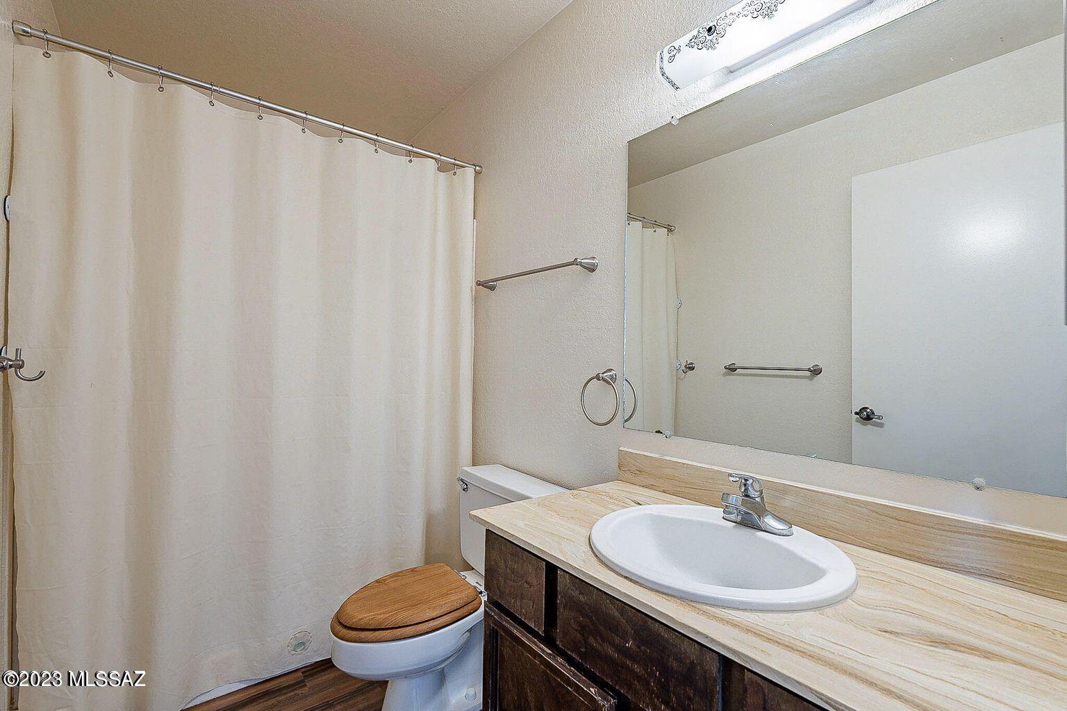 Green Valley Townhouses NO.7 - Residential Lease