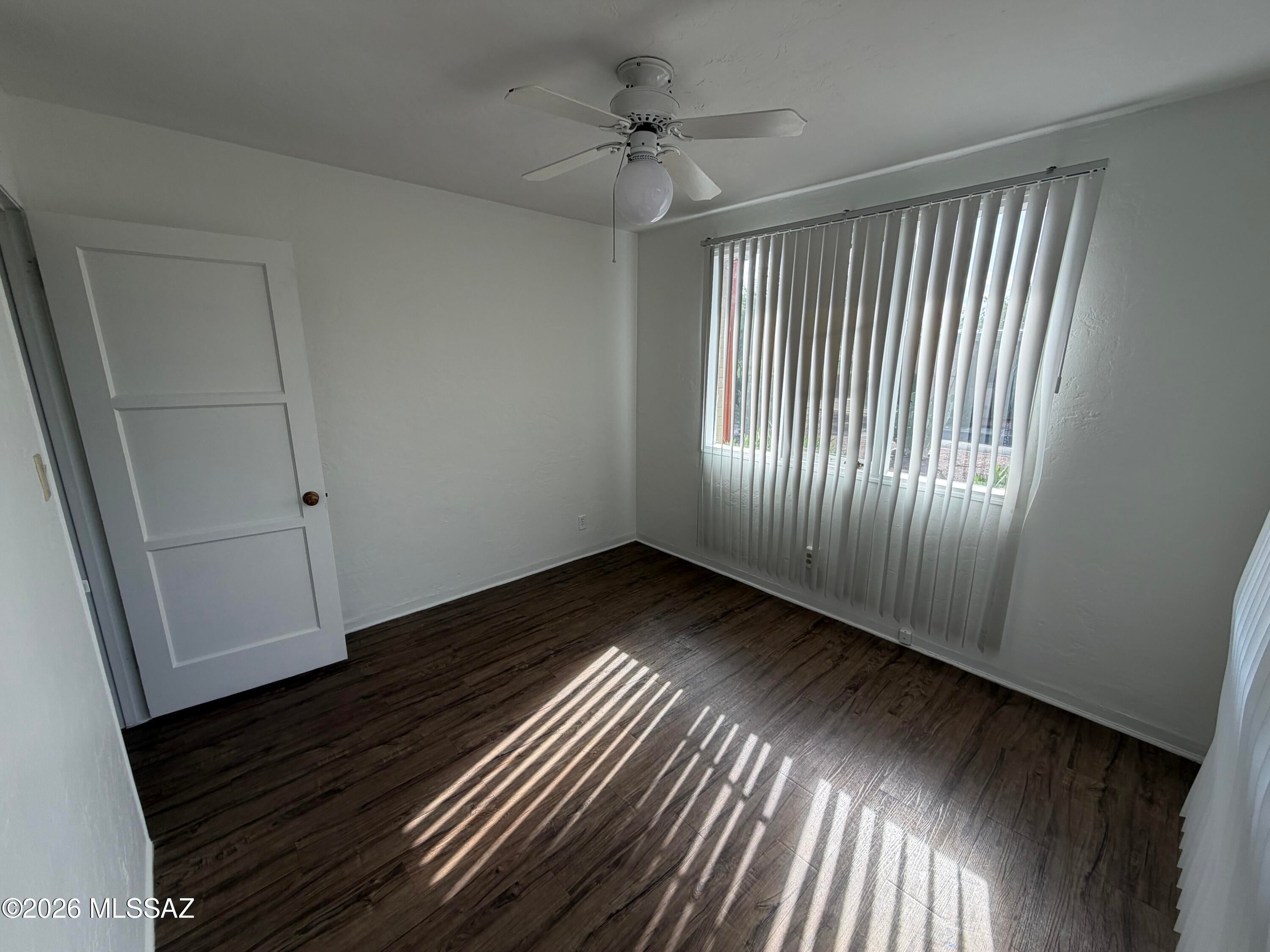 Country Club Manor Condos (1-51) - Residential Lease