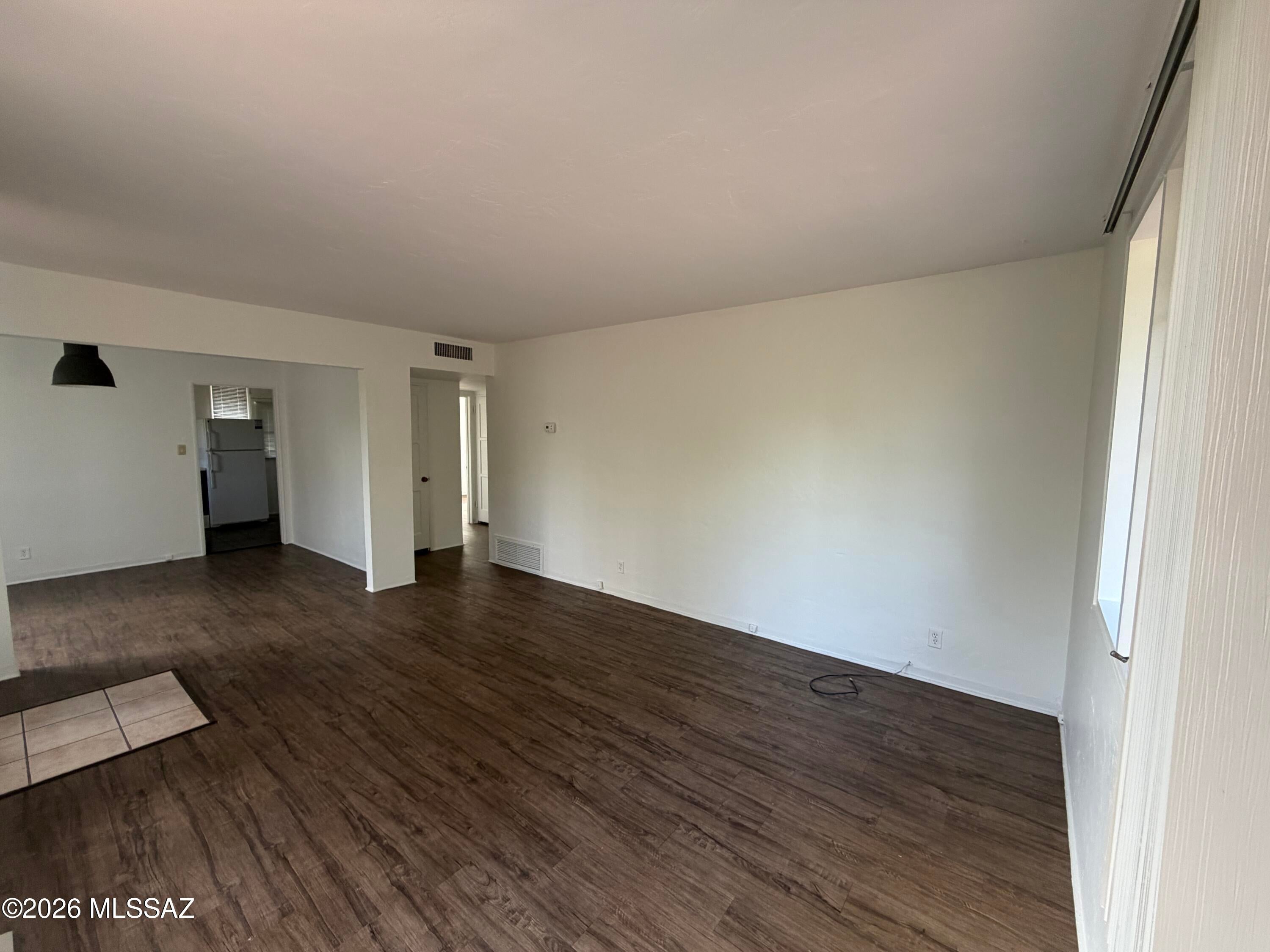 Country Club Manor Condos (1-51) - Residential Lease
