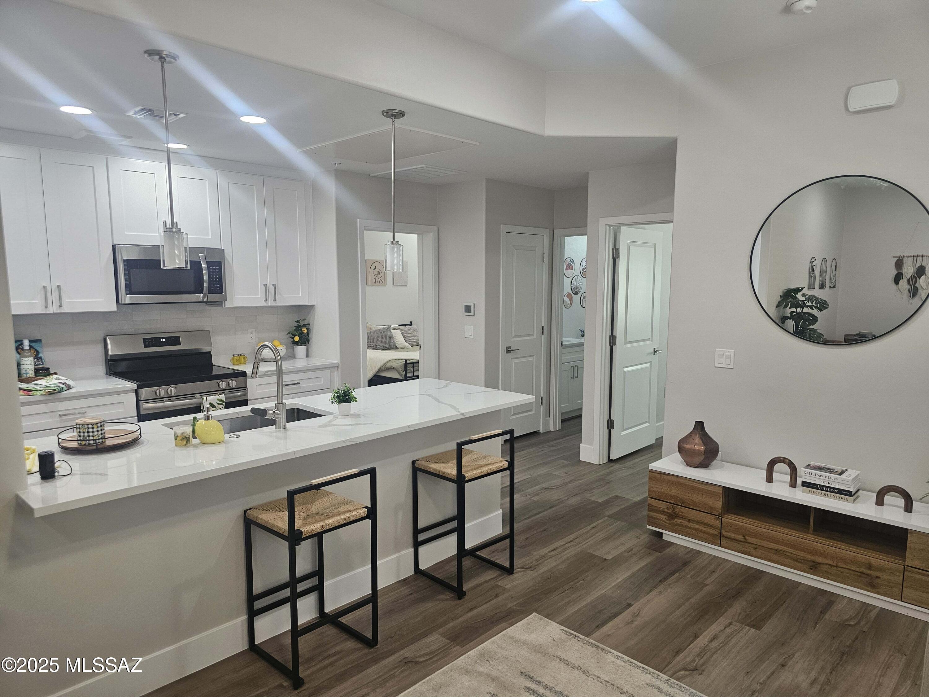 Placita Escondida Bldgs 18-20 Units 1-204 - Residential