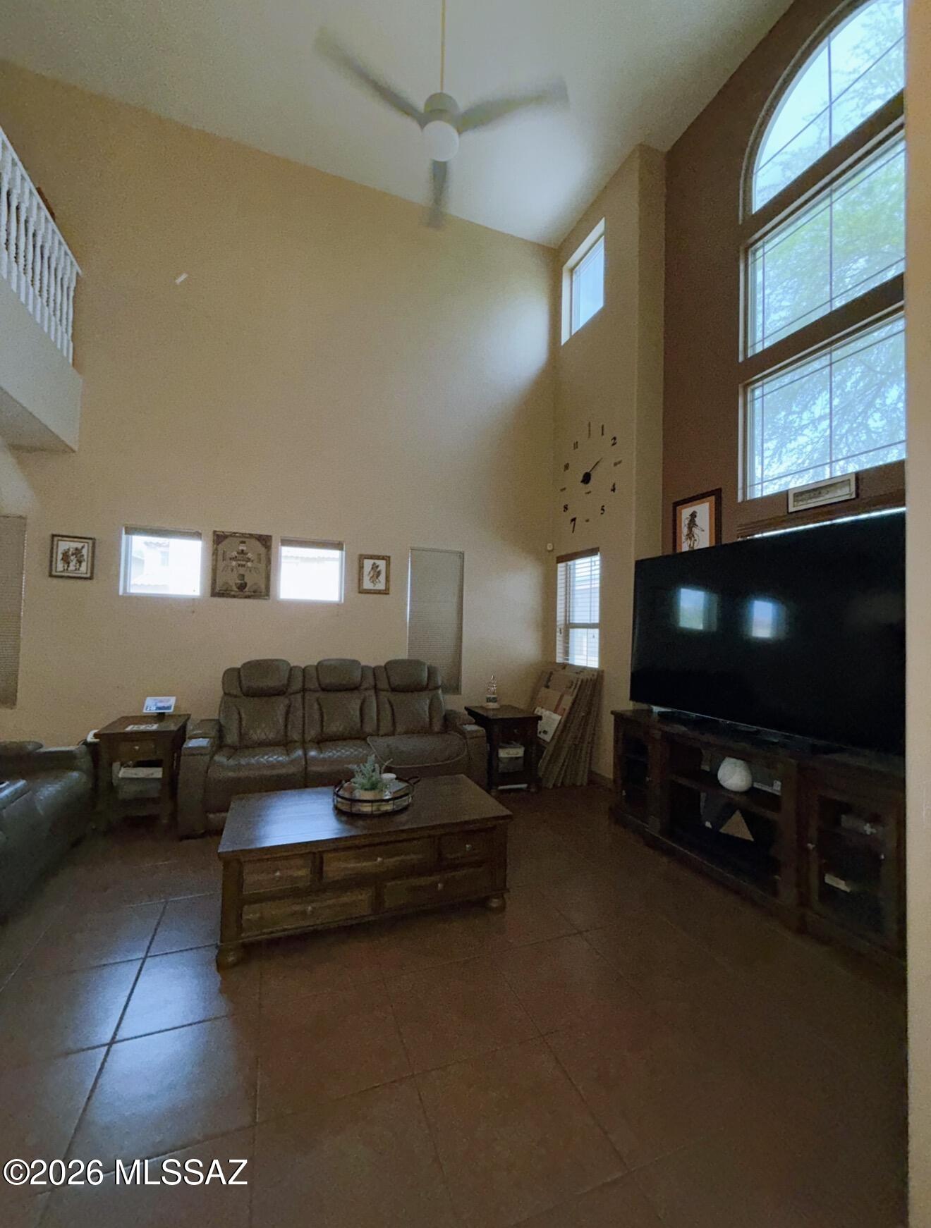 Presidio De Cancion (1-200) - Residential