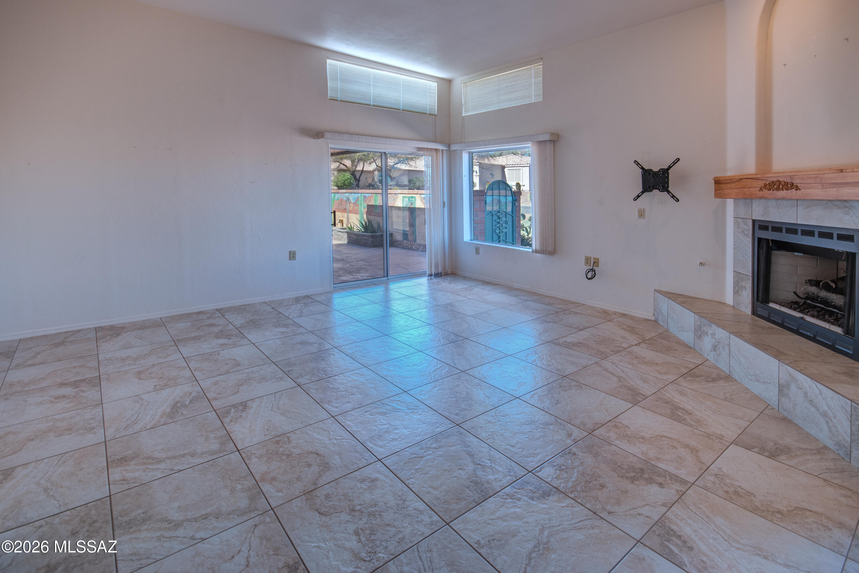 Colonia De Los Alamos - Springpointe - Residential