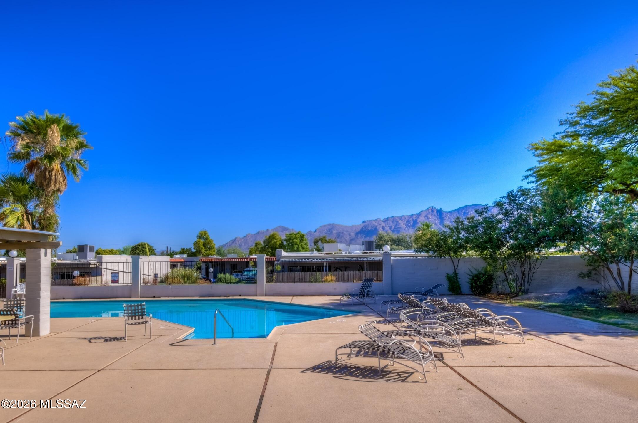 Tucson Prince Townhouses - Residential