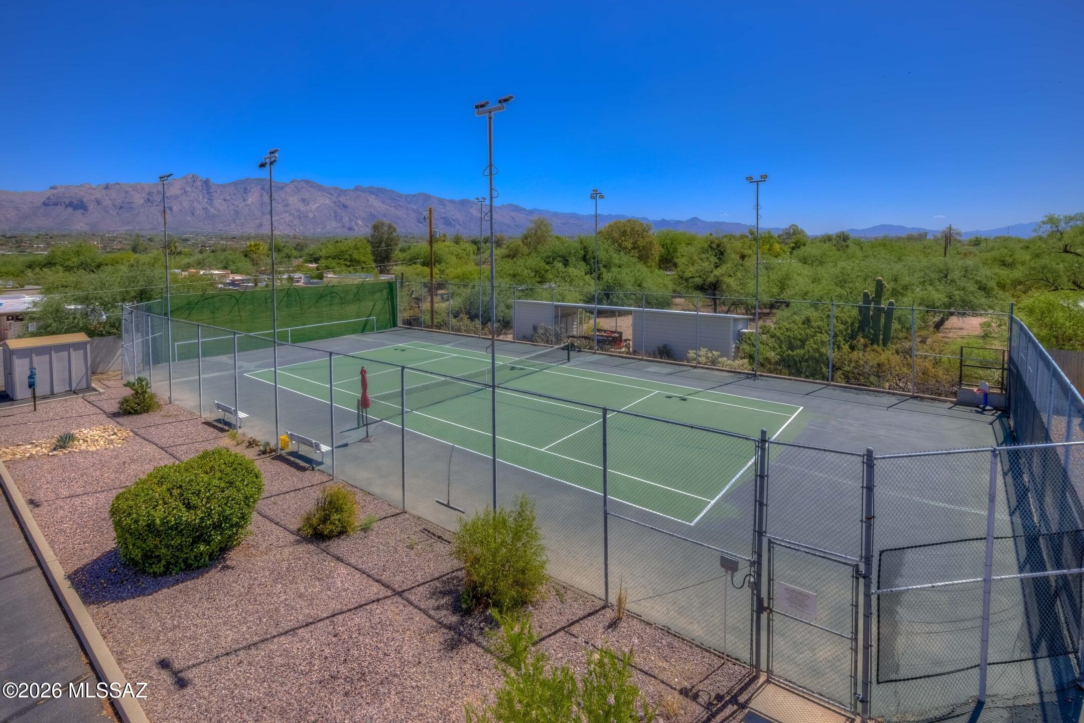 Tucson Prince Townhouses - Residential