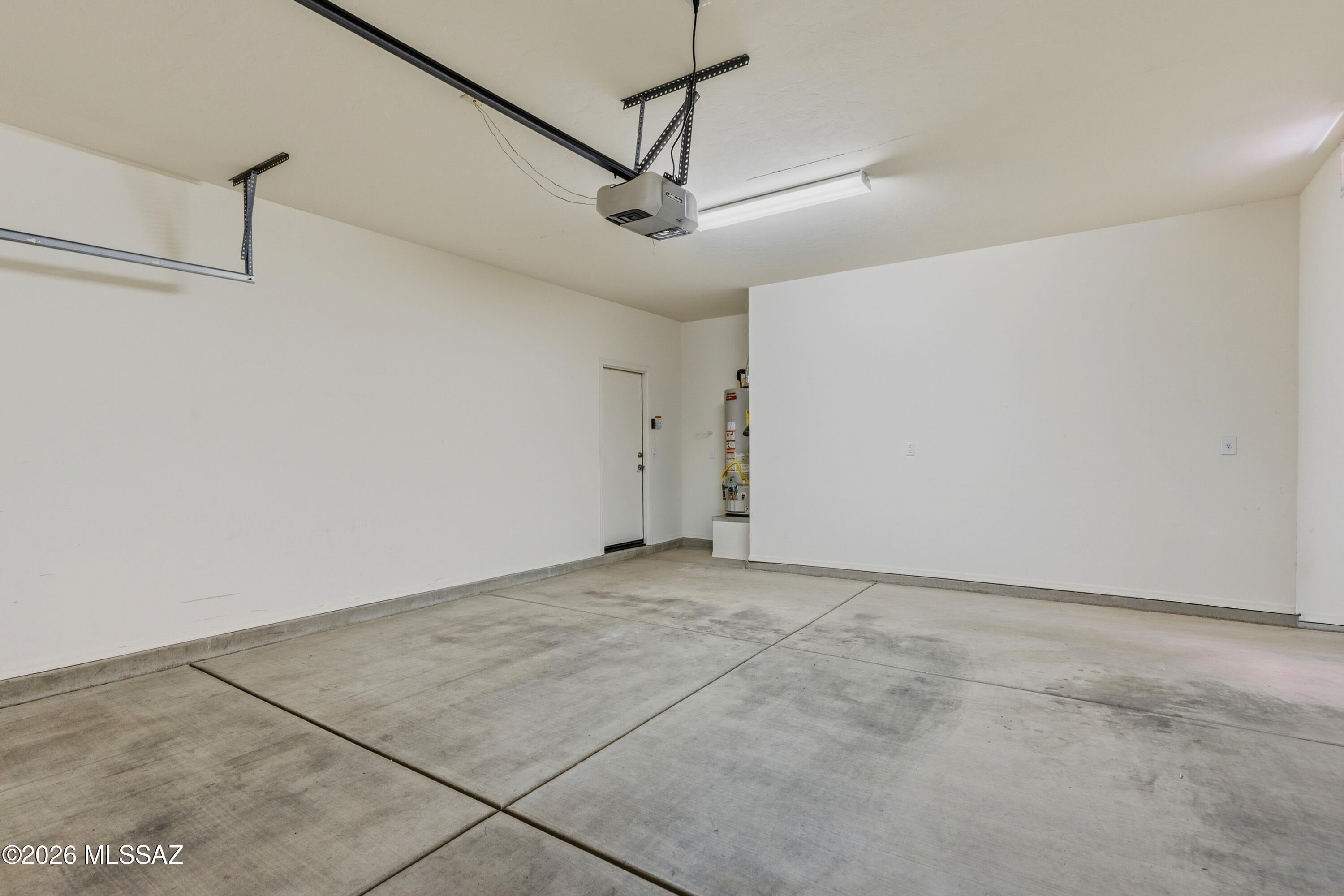 Tangerine Terrace (1-105) - Residential Lease