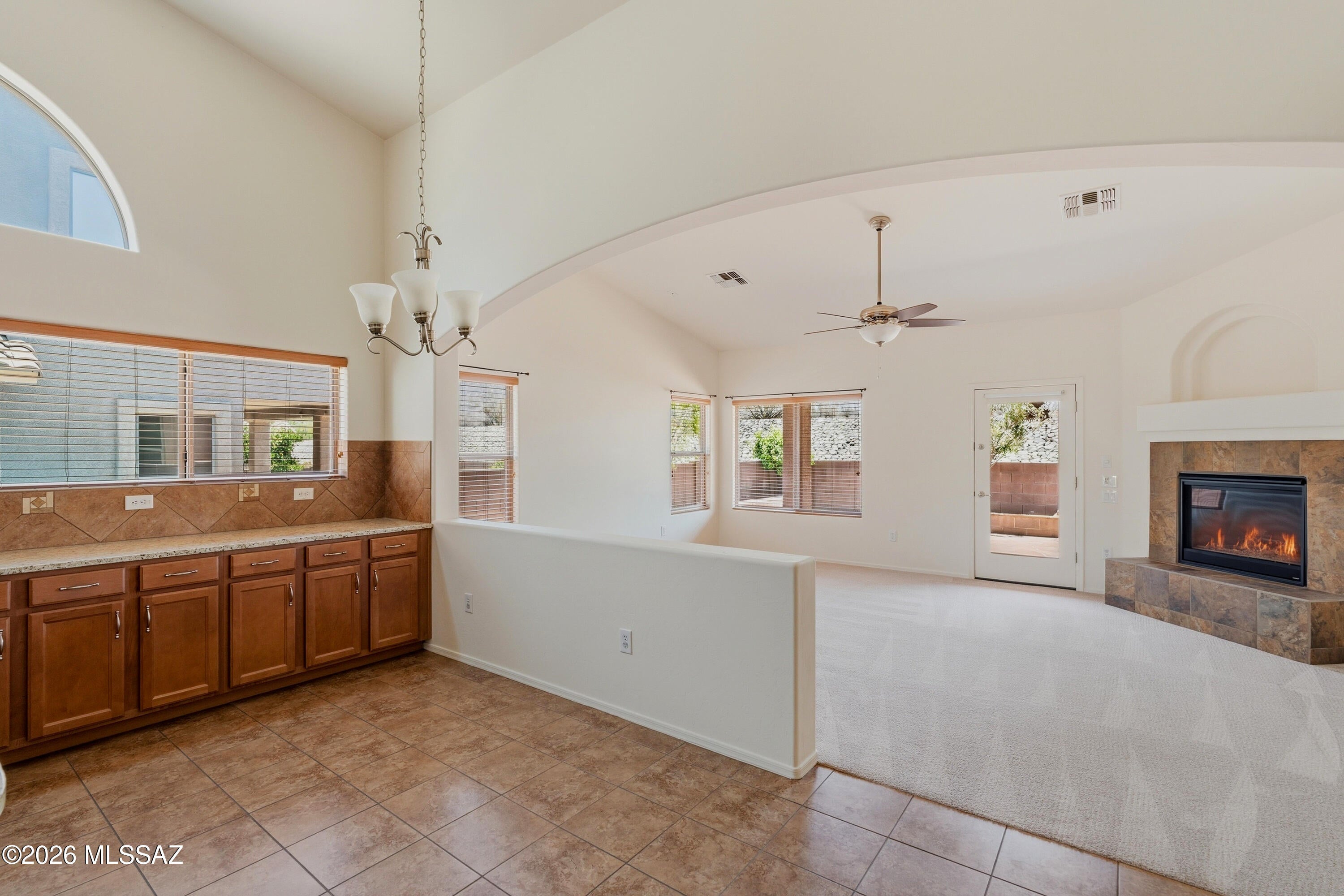 Tangerine Terrace (1-105) - Residential Lease