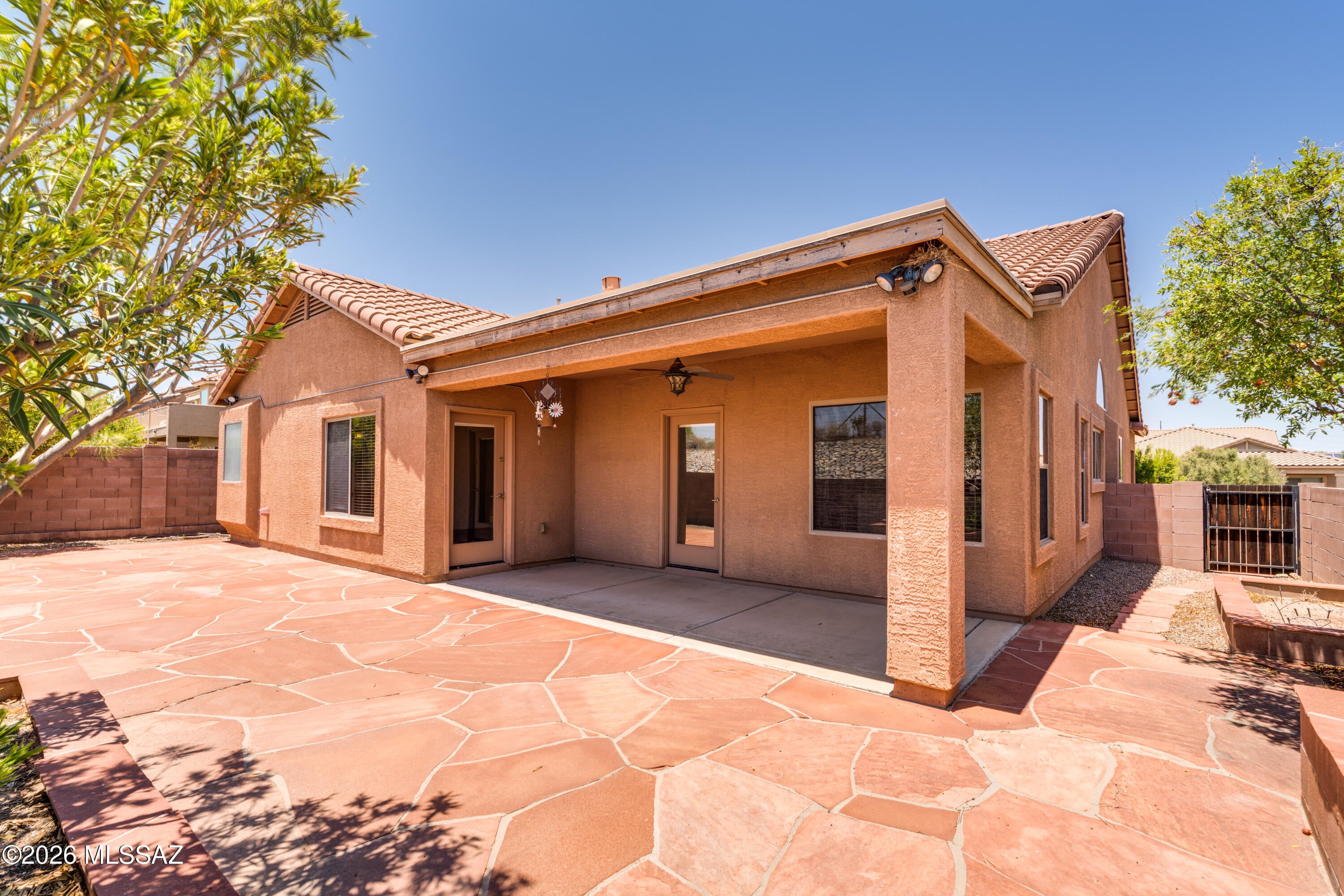 Tangerine Terrace (1-105) - Residential Lease