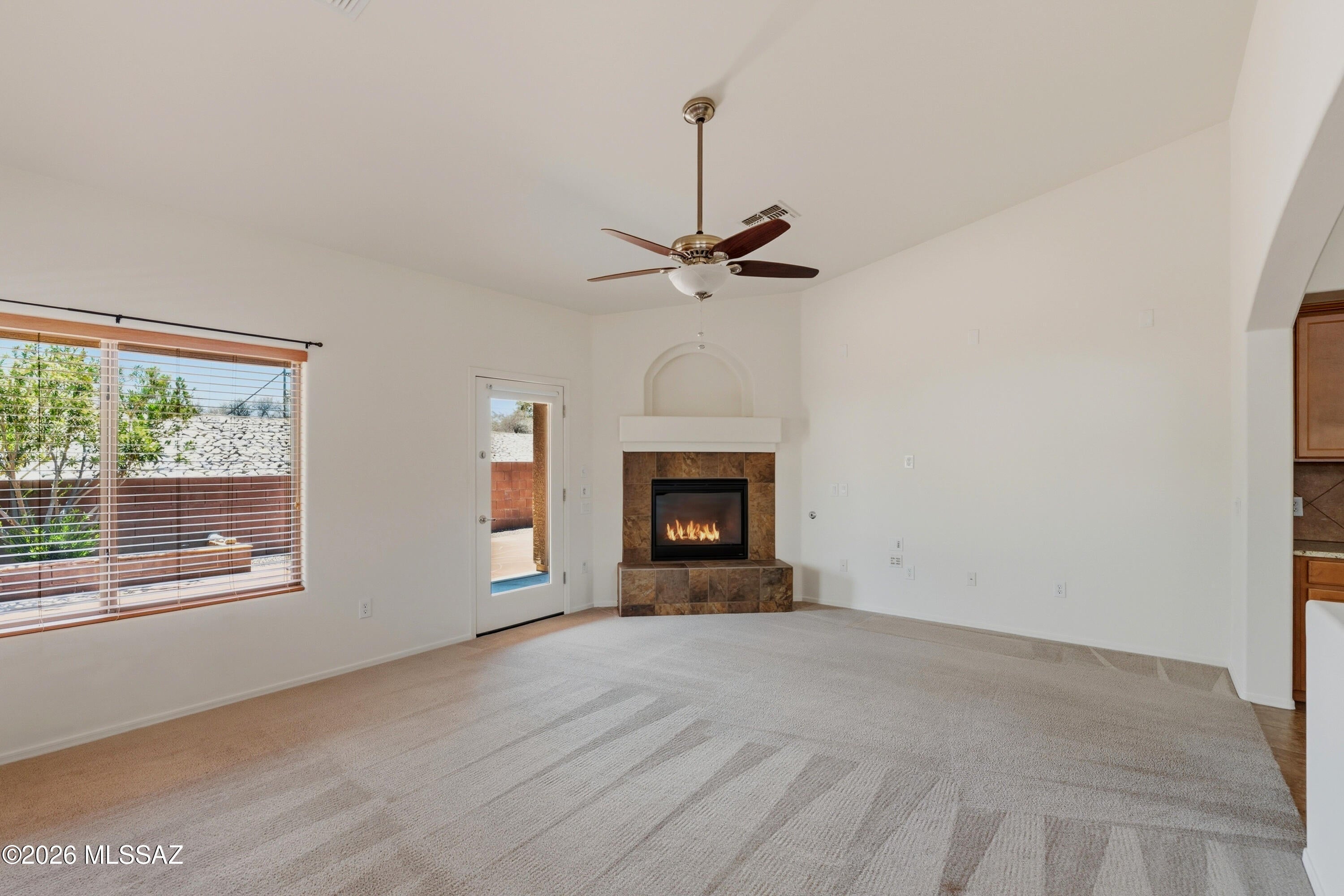 Tangerine Terrace (1-105) - Residential Lease