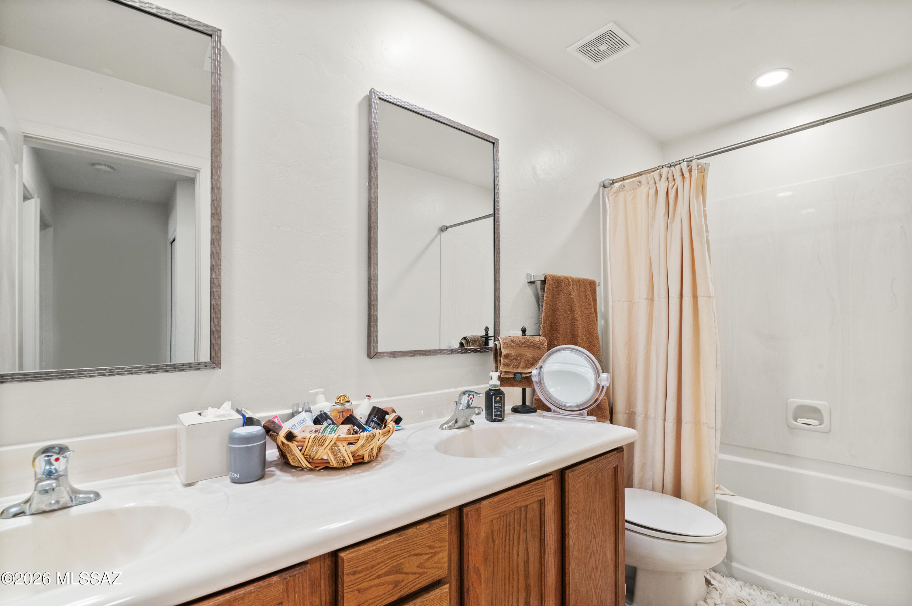 Continental Reserve Blk. 14 (1-82) - Residential