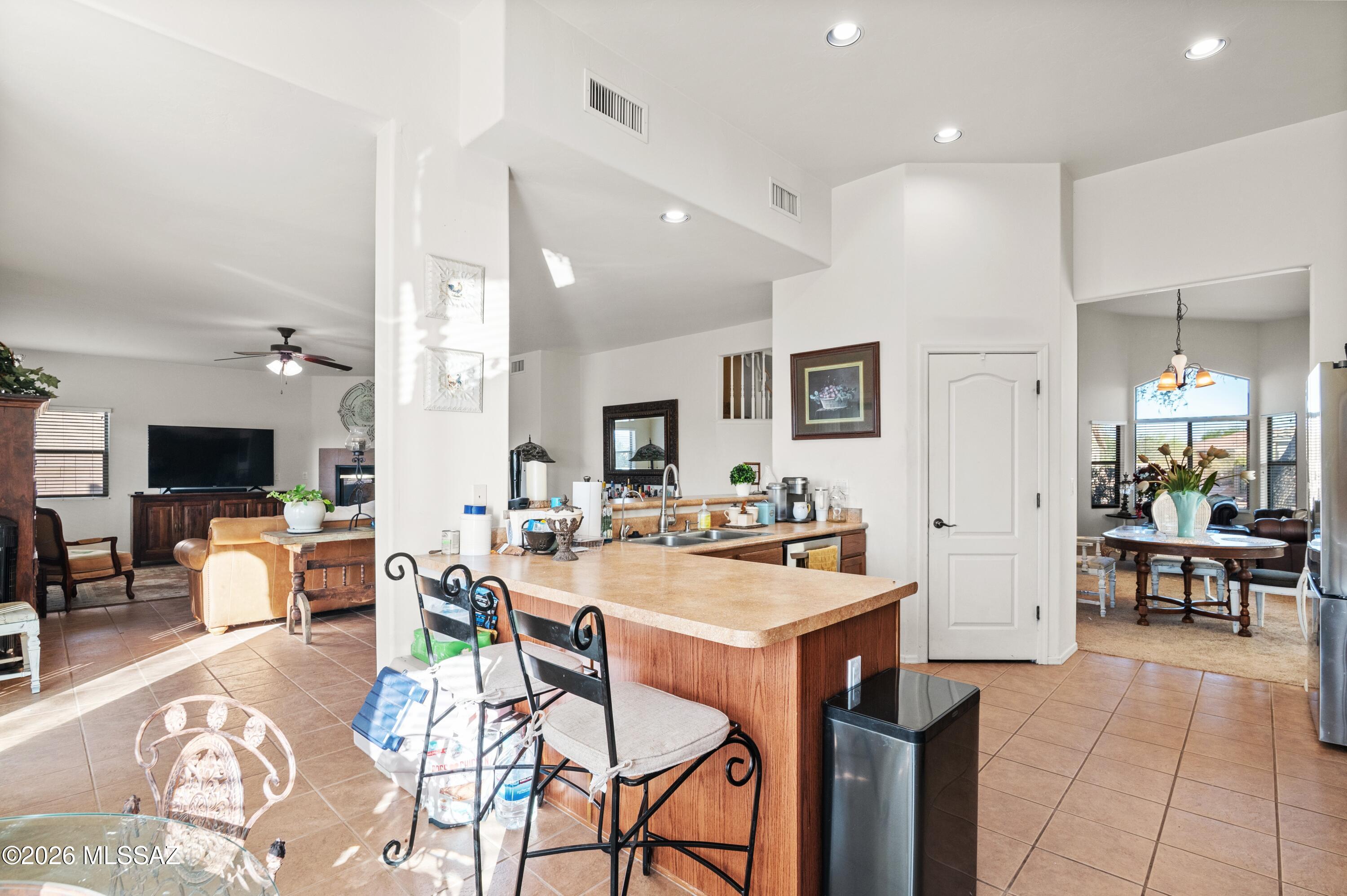 Continental Reserve Blk. 14 (1-82) - Residential