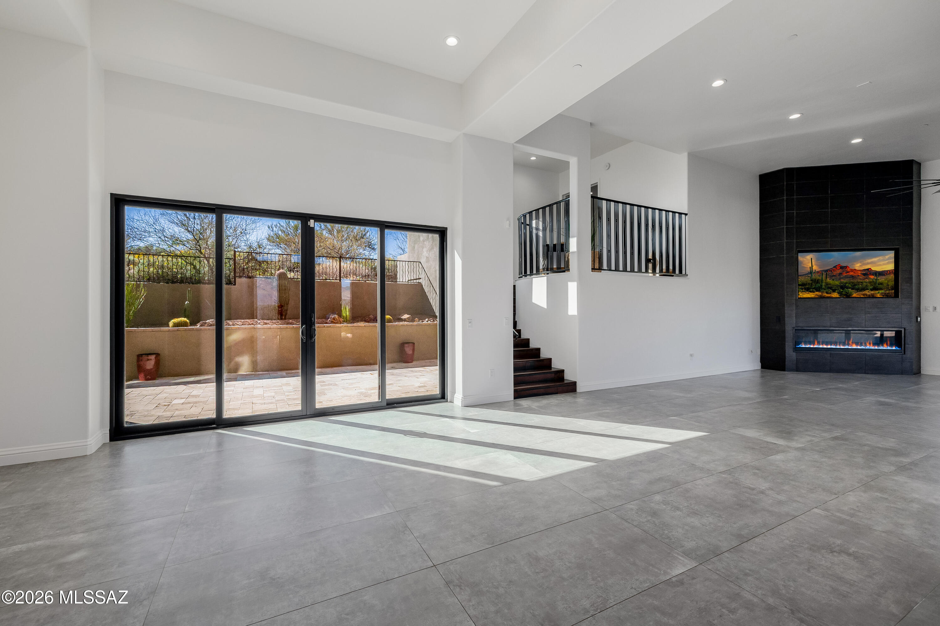 Coyote Creek (1-395) - Residential