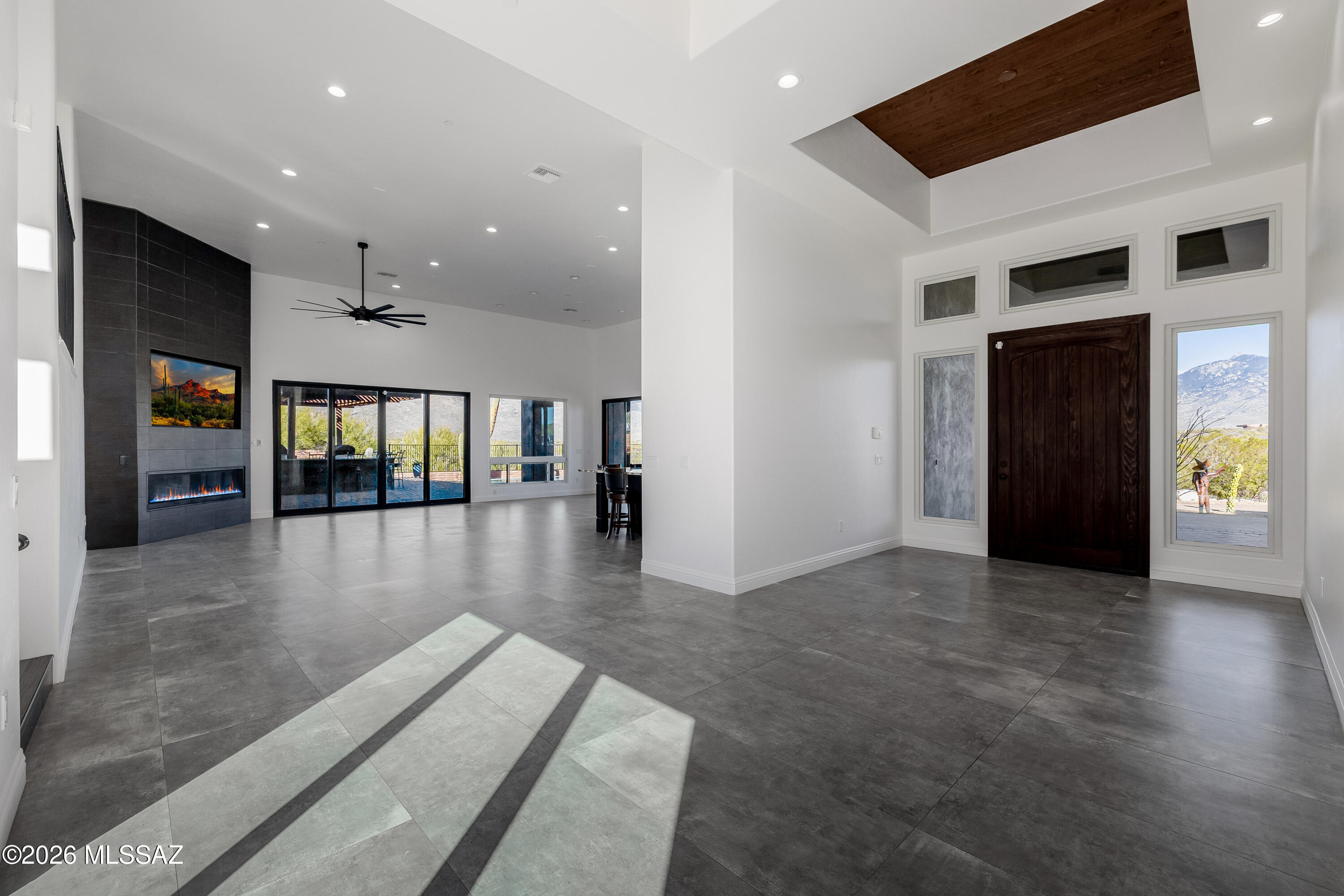 Coyote Creek (1-395) - Residential
