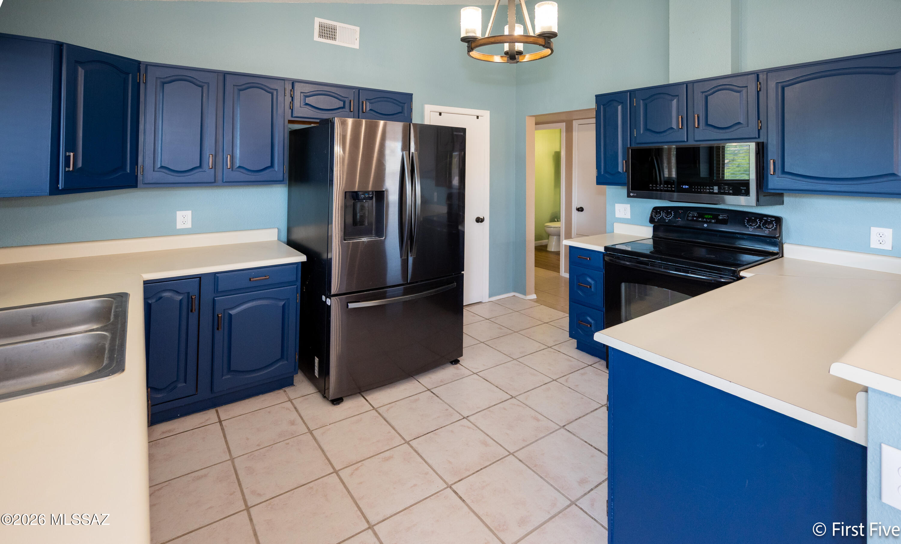 Countryside Terrace (240-398) - Residential Lease