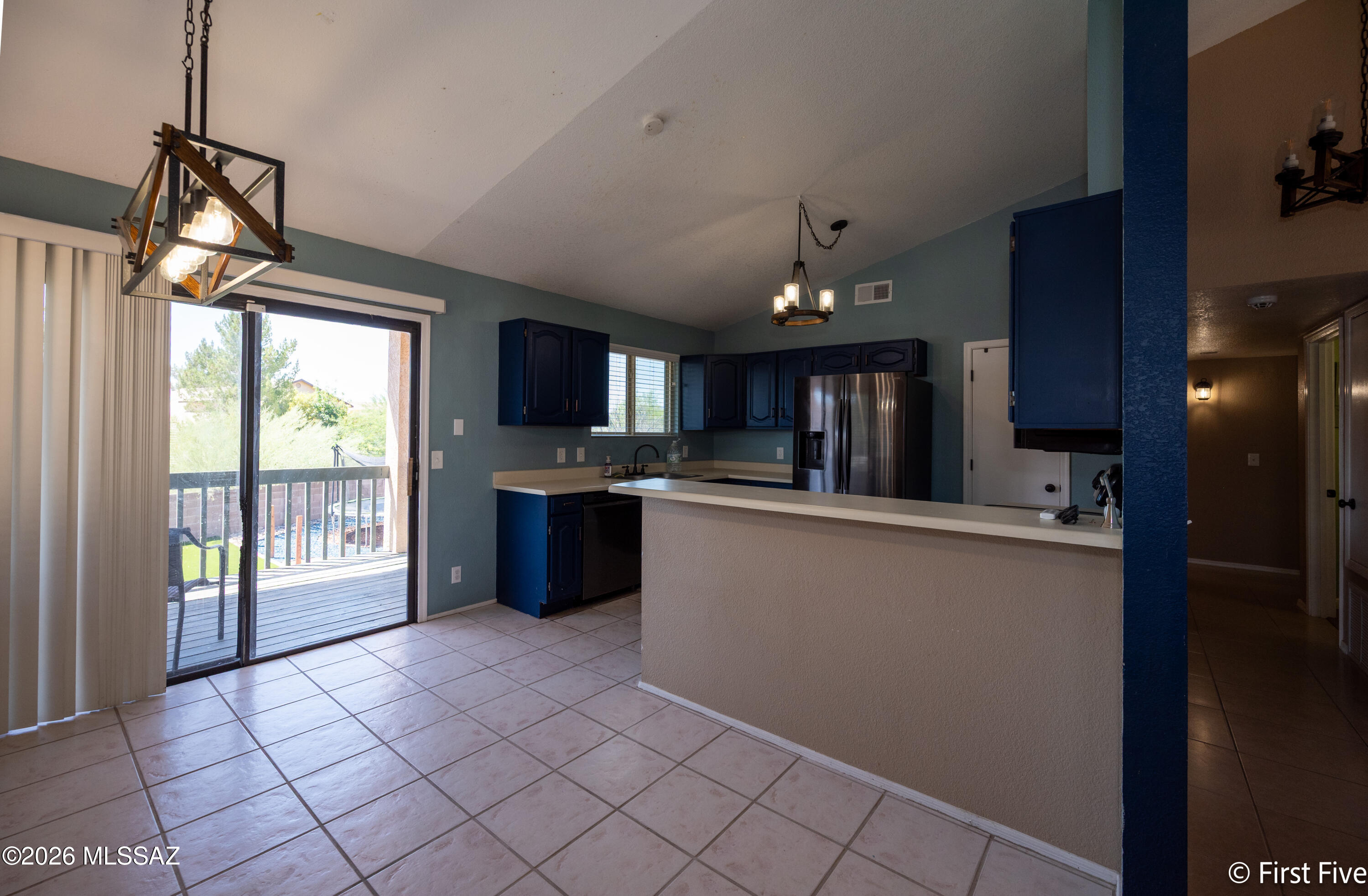 Countryside Terrace (240-398) - Residential Lease