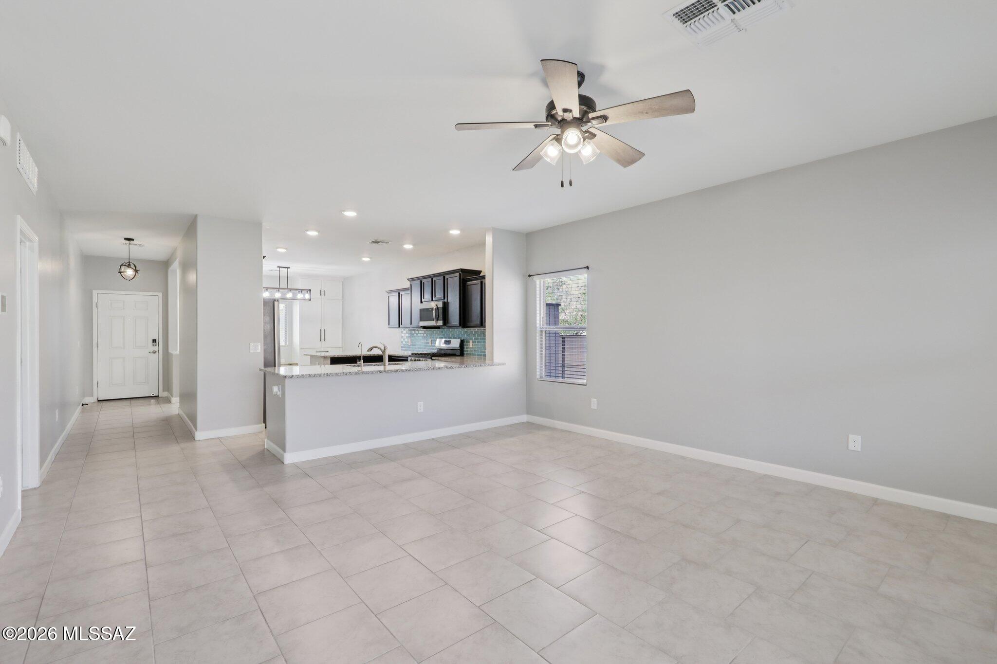 New Tucson Unit NO. 5 (1-312) - Residential