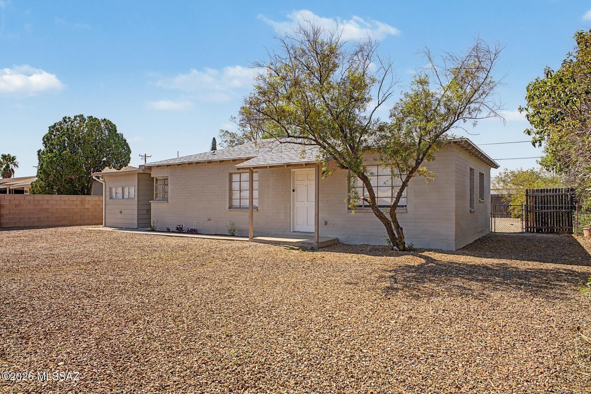 Del Monte Village - Residential