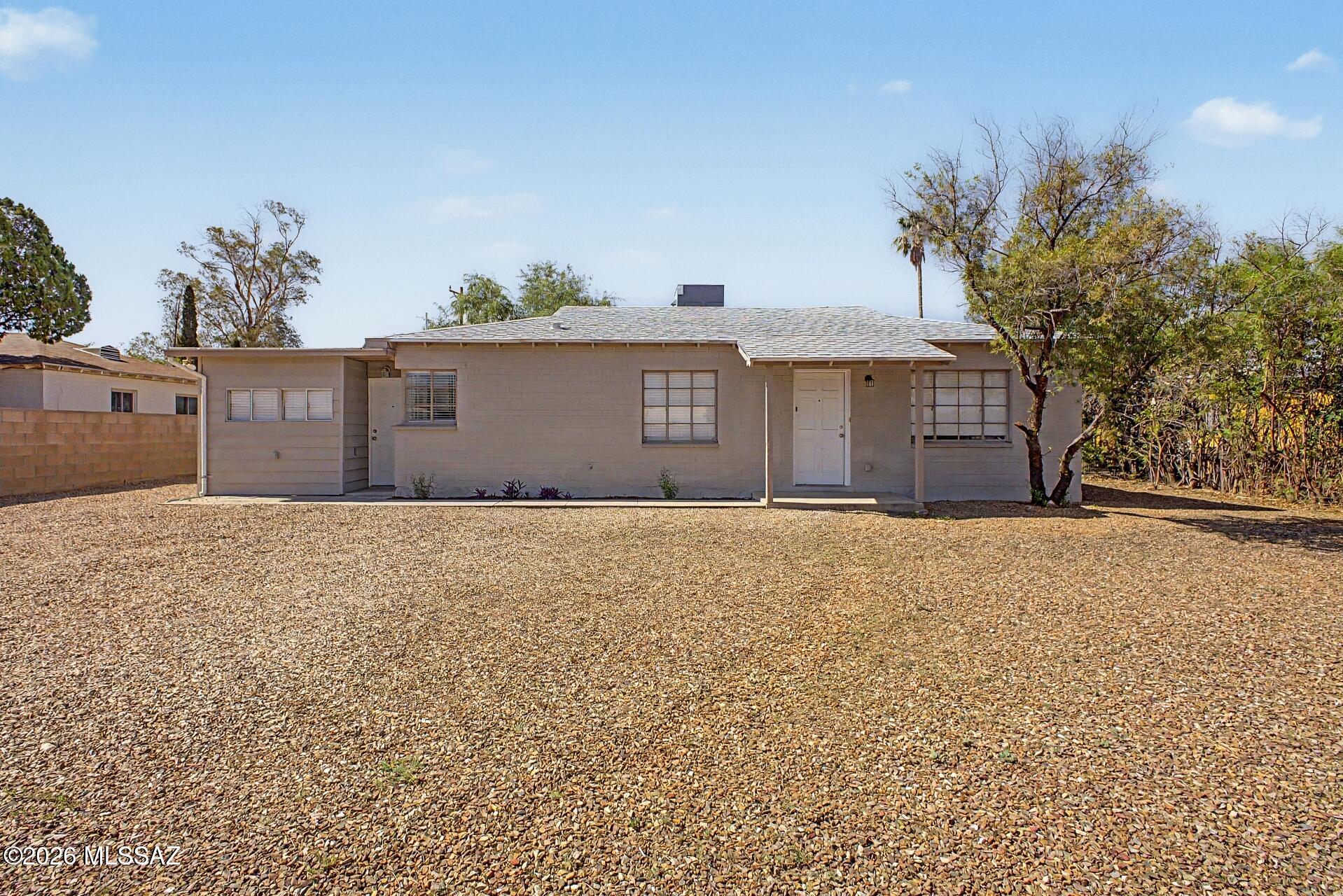 Del Monte Village - Residential
