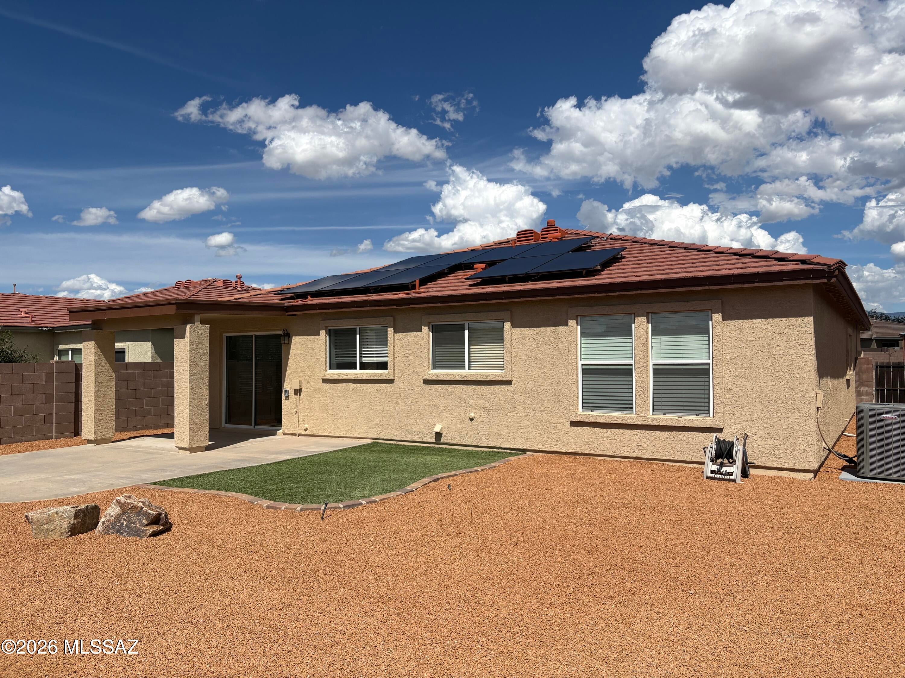 Rancho Del Lago (1-100) - Residential Lease