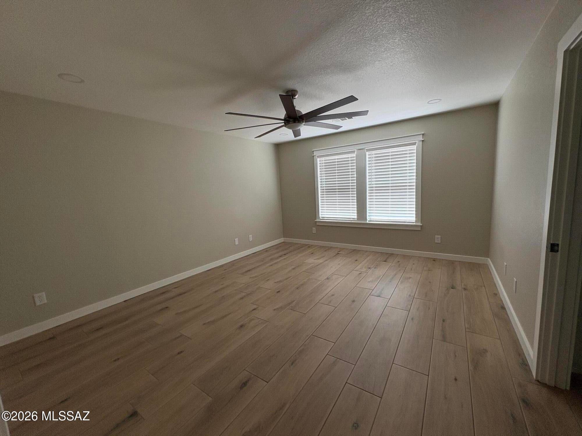 Rancho Del Lago (1-100) - Residential Lease