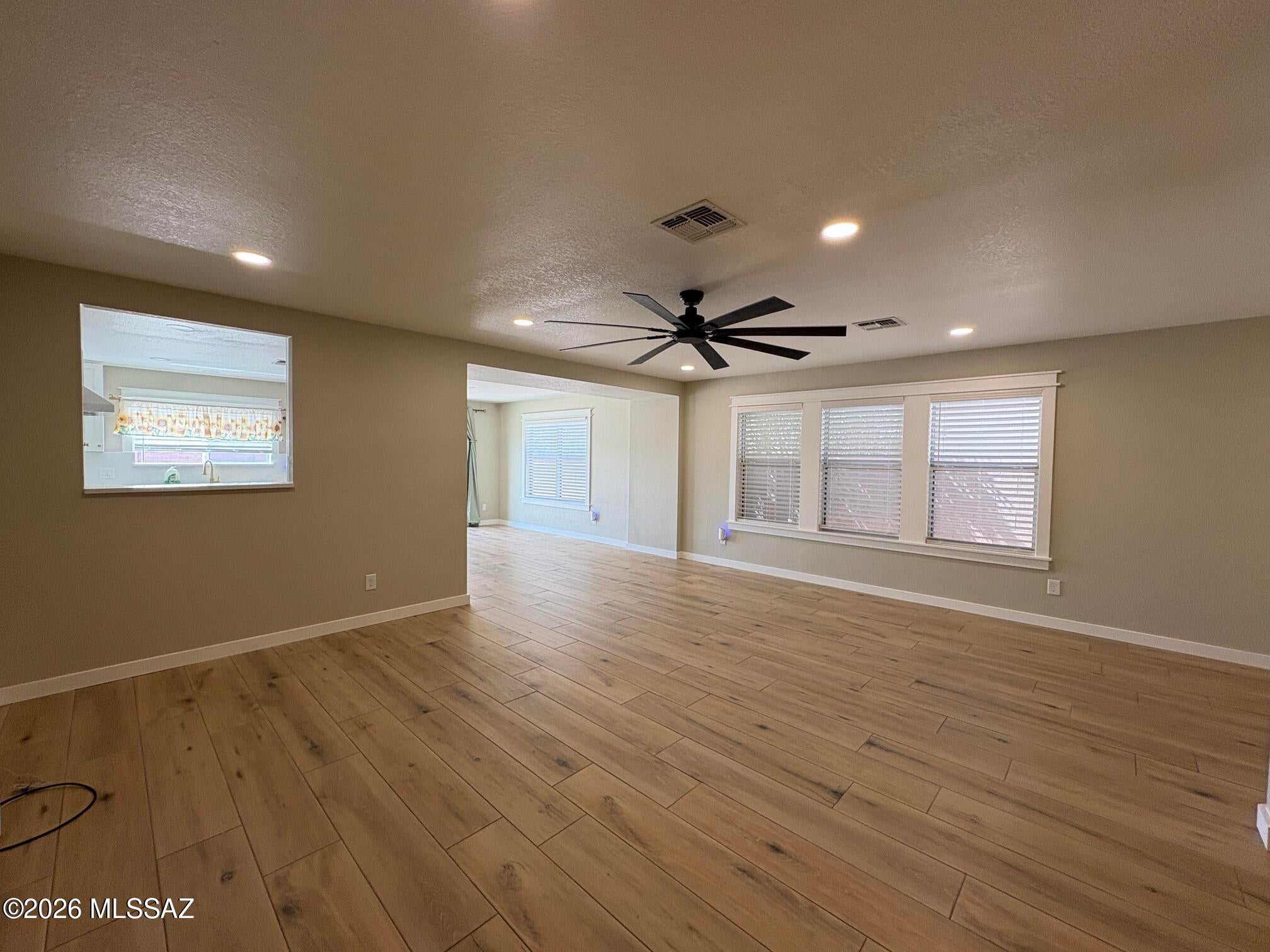 Rancho Del Lago (1-100) - Residential Lease