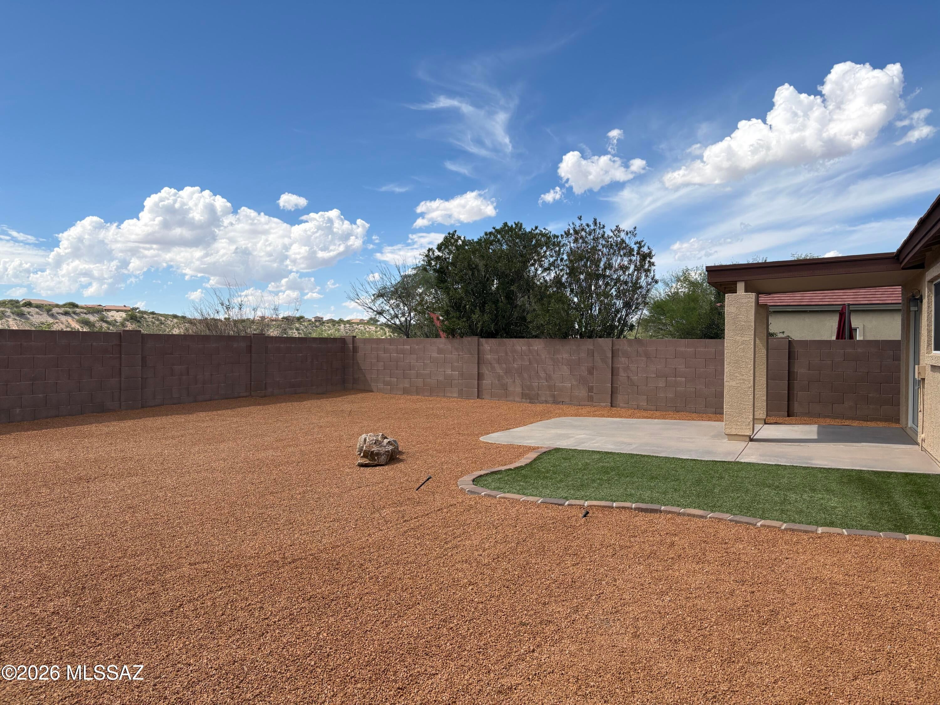 Rancho Del Lago (1-100) - Residential Lease
