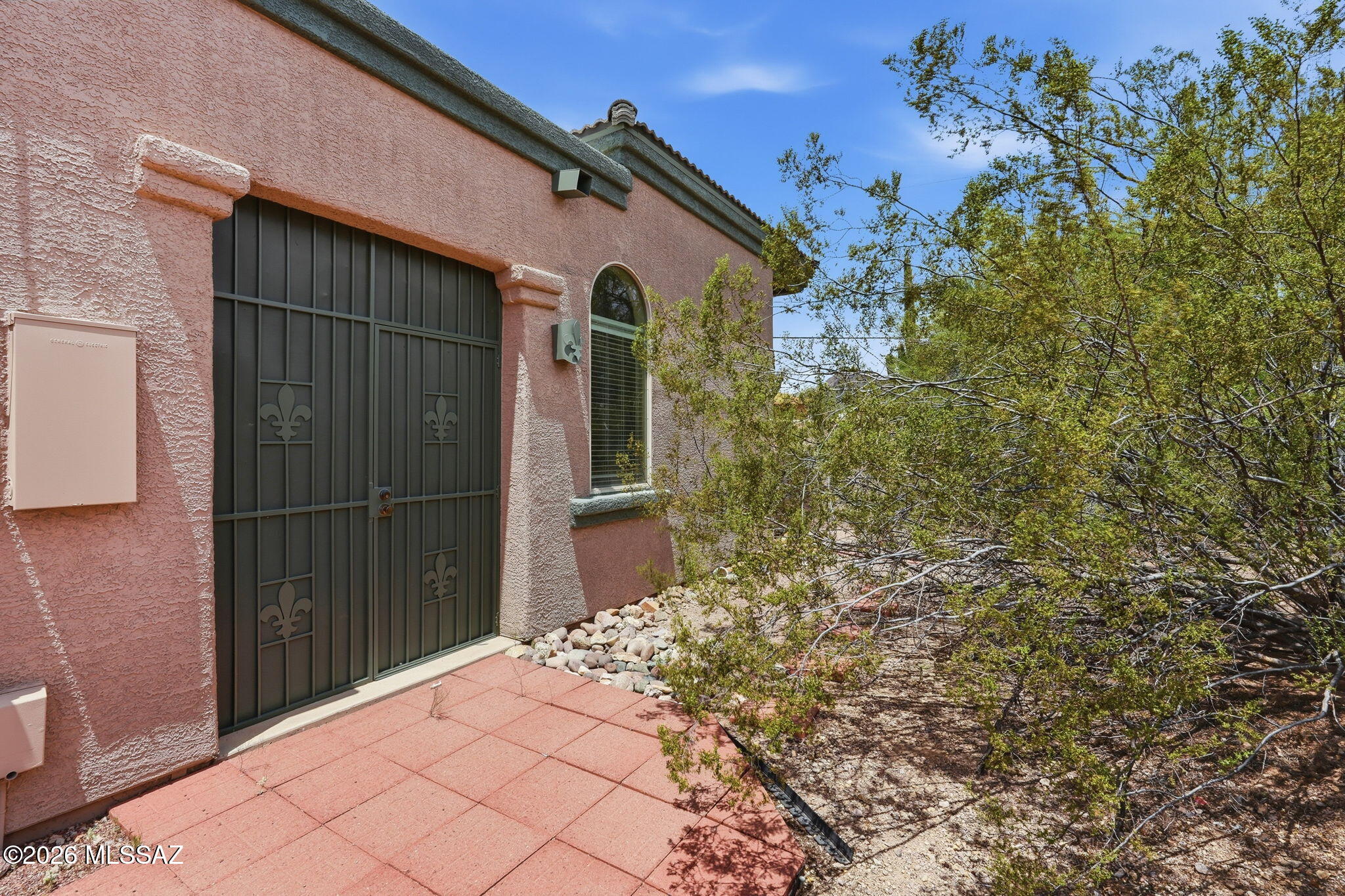 Kinney Village (1-112) - Residential