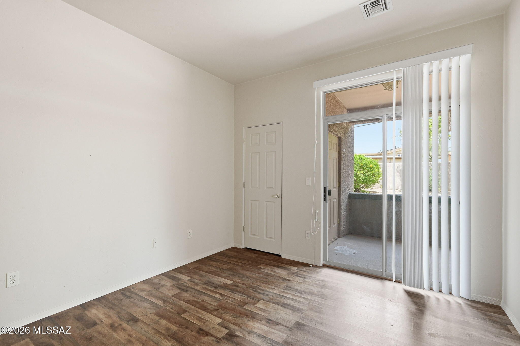 Kinney Village (1-112) - Residential