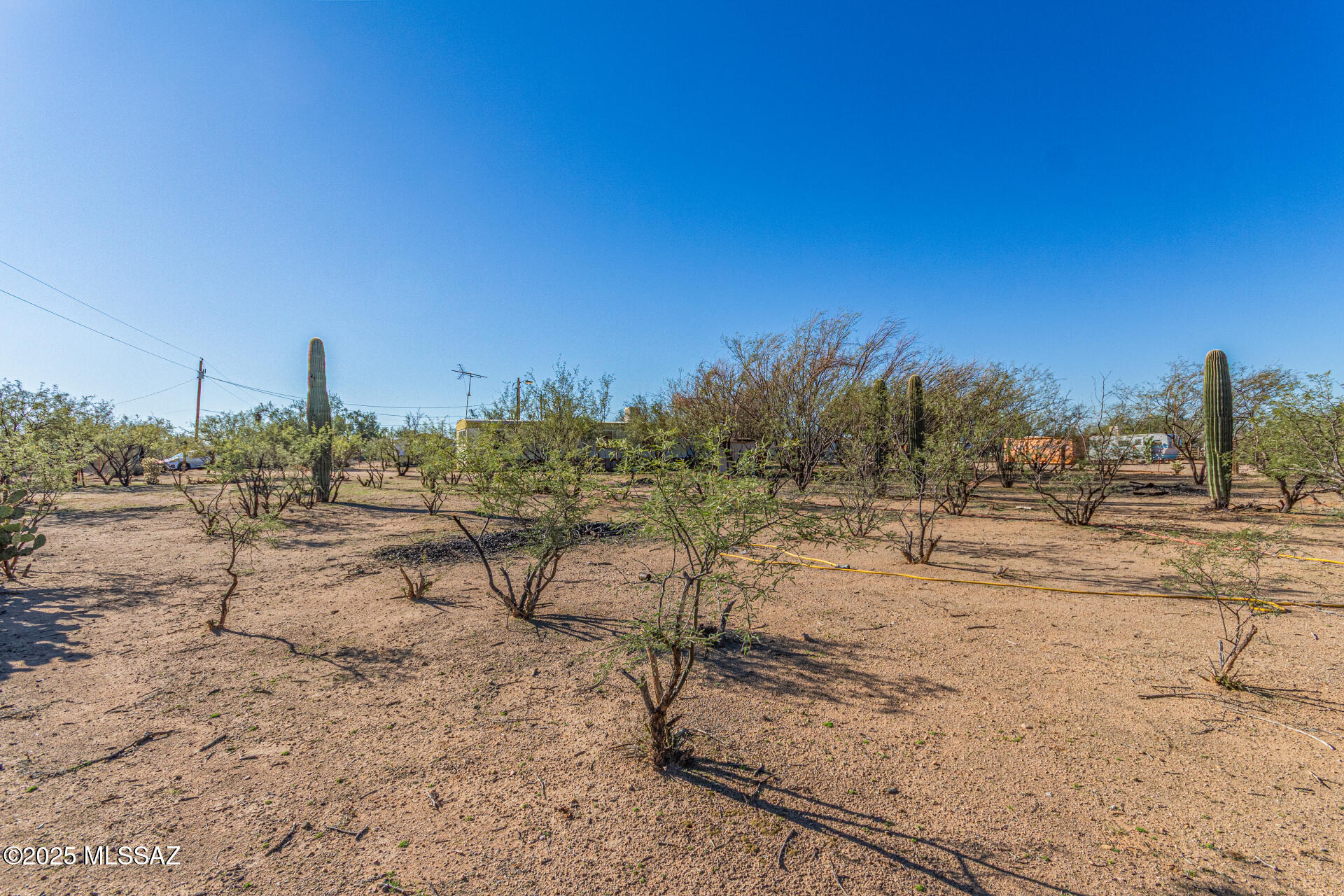 MOTIVATED SELLER! Investor special with endless potential on 1.777 acres! This 880 sq ft mobile home offers 2 bedrooms and 2 bathrooms and is ready for a complete renovation or replacement. The horse-friendly lot provides plenty of space for animals, RVs, toys, workshops, or future improvements. Enjoy peaceful surroundings and beautiful mountain views while creating your own private retreat. Whether you're looking to renovate, invest, or build your dream home, this property offers incredible opportunity and room to grow. Bring your vision and make this property your own! Owner/Agent