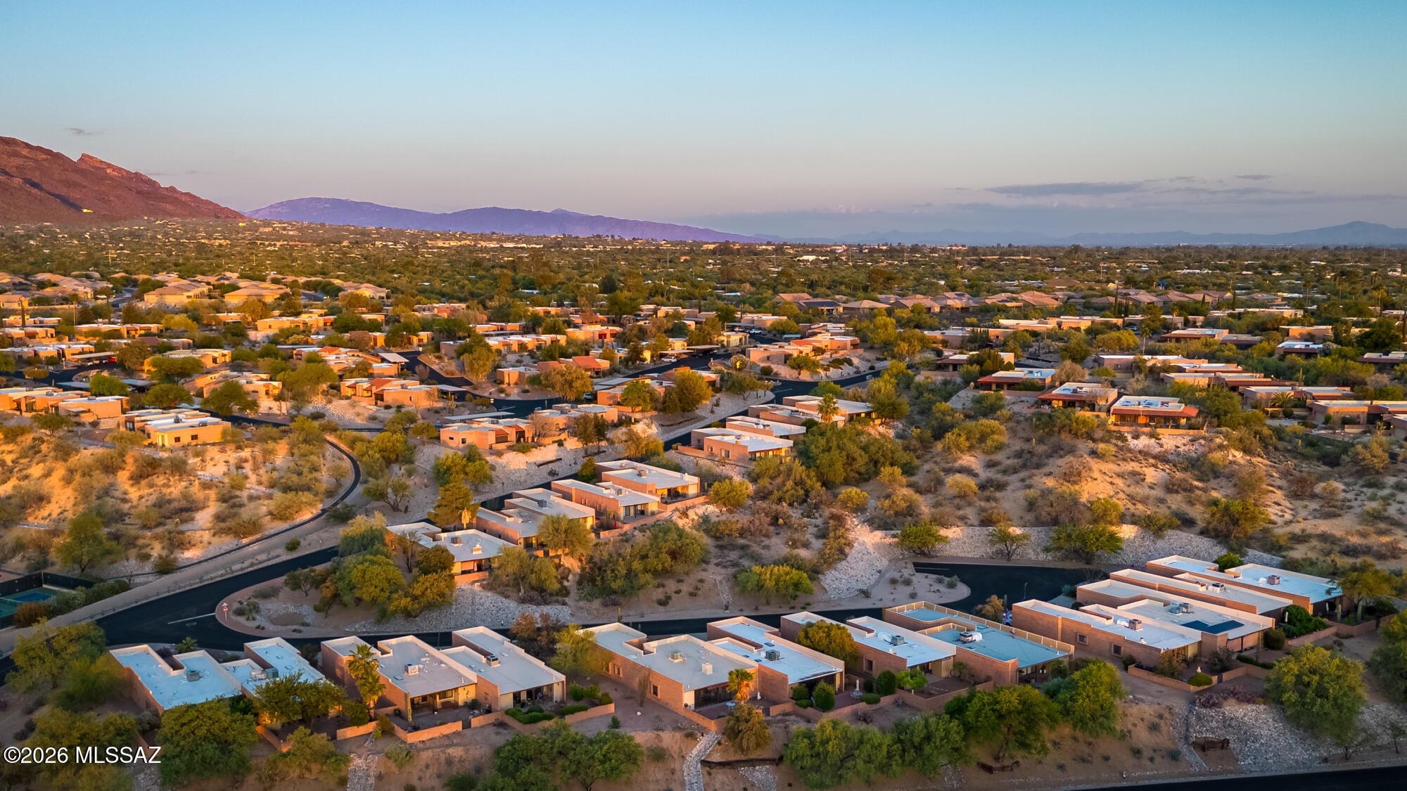La Cholla Hills(1-313) - Residential