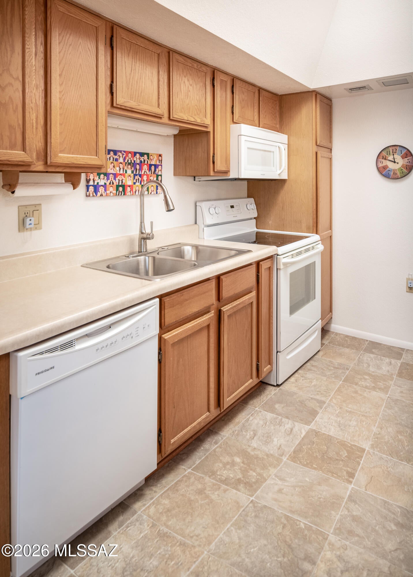 La Cholla Hills(1-313) - Residential