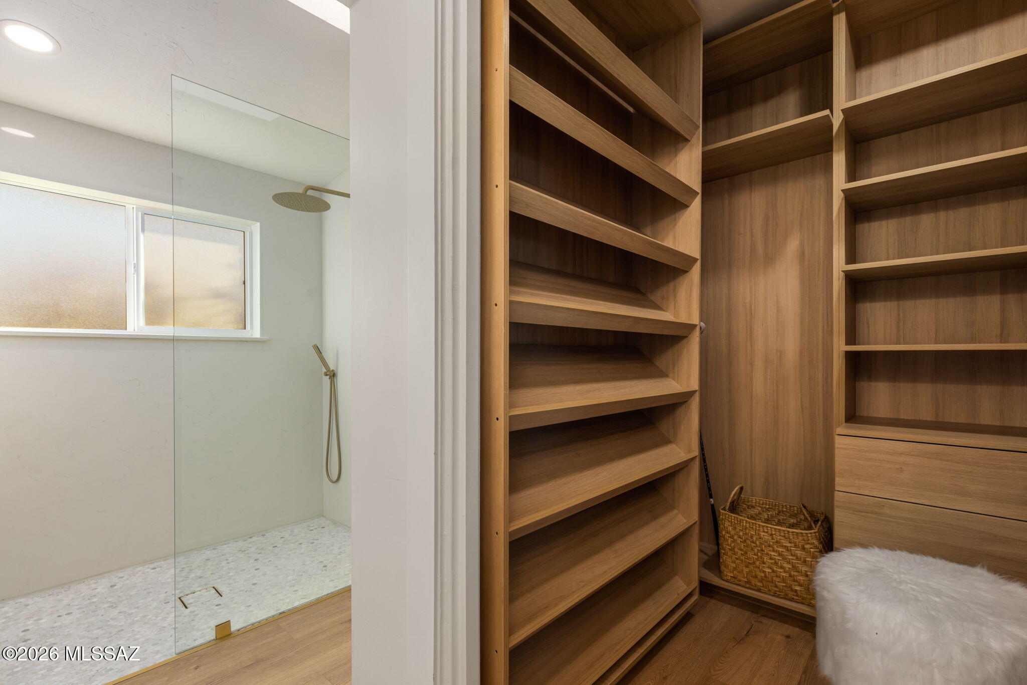 Indian Ridge Terrace (1-32) - Residential