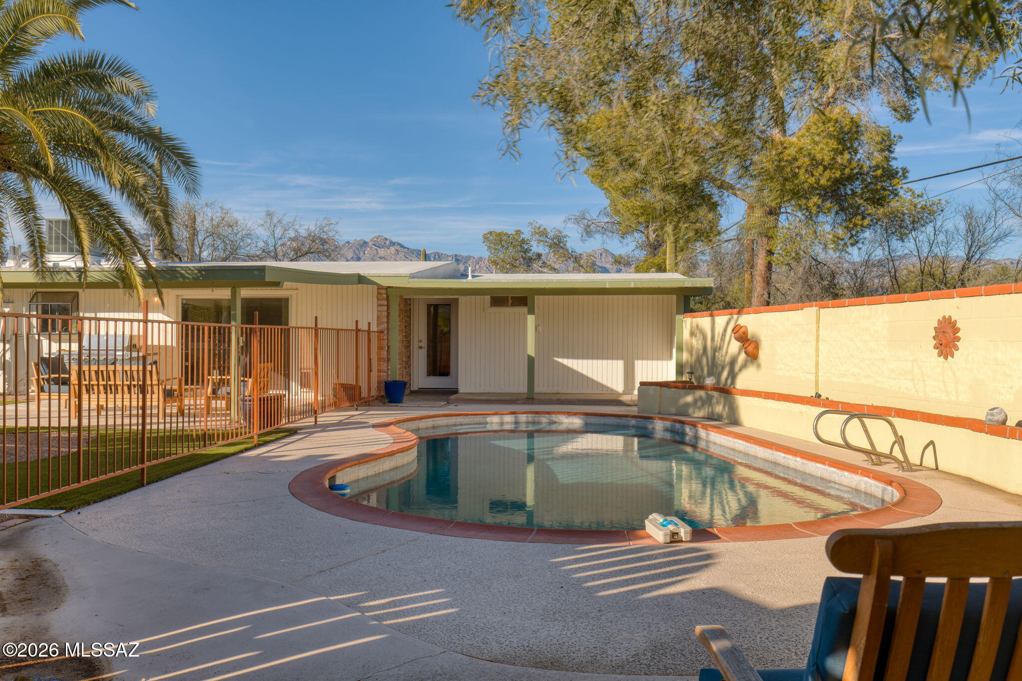 Indian Ridge Terrace (1-32) - Residential