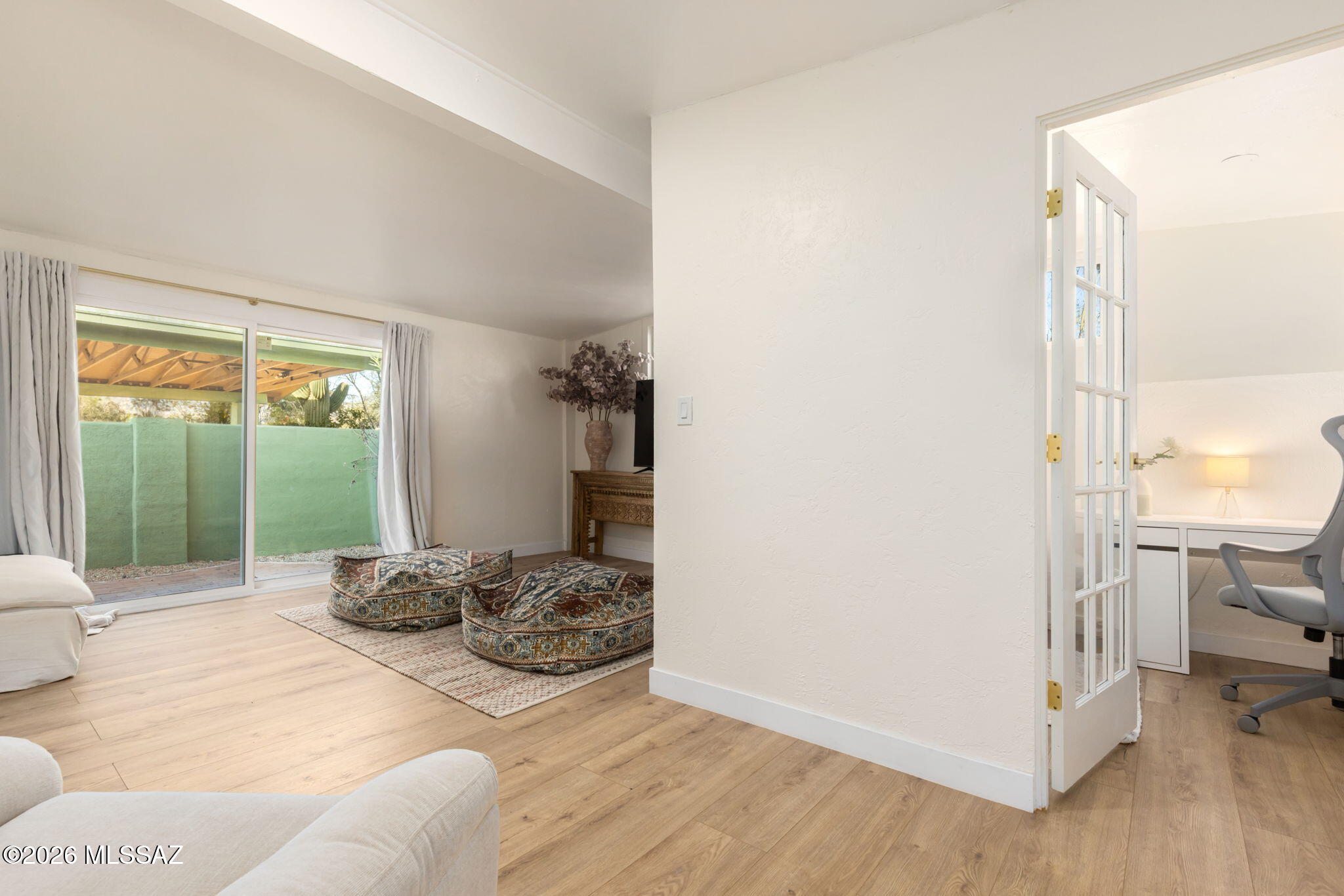 Indian Ridge Terrace (1-32) - Residential