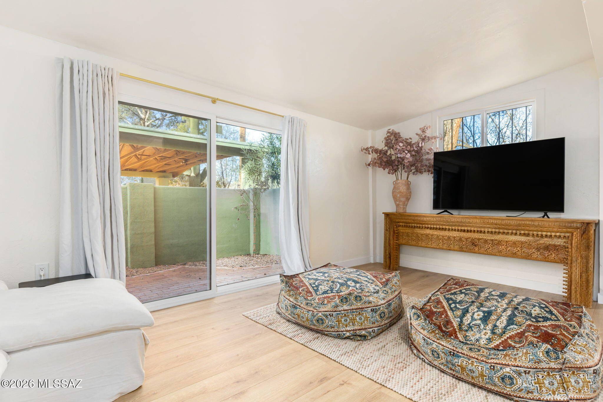Indian Ridge Terrace (1-32) - Residential