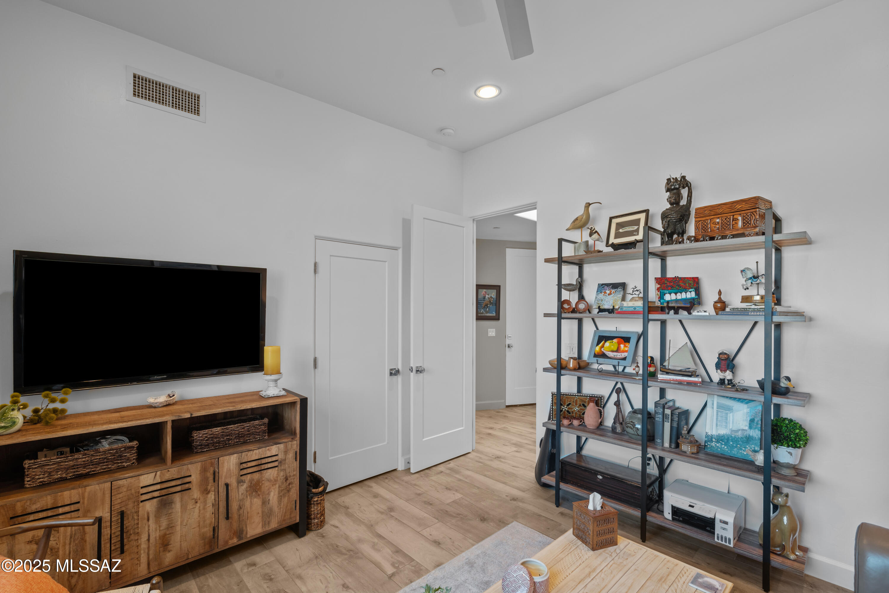 Coyote Creek (1-395) - Residential