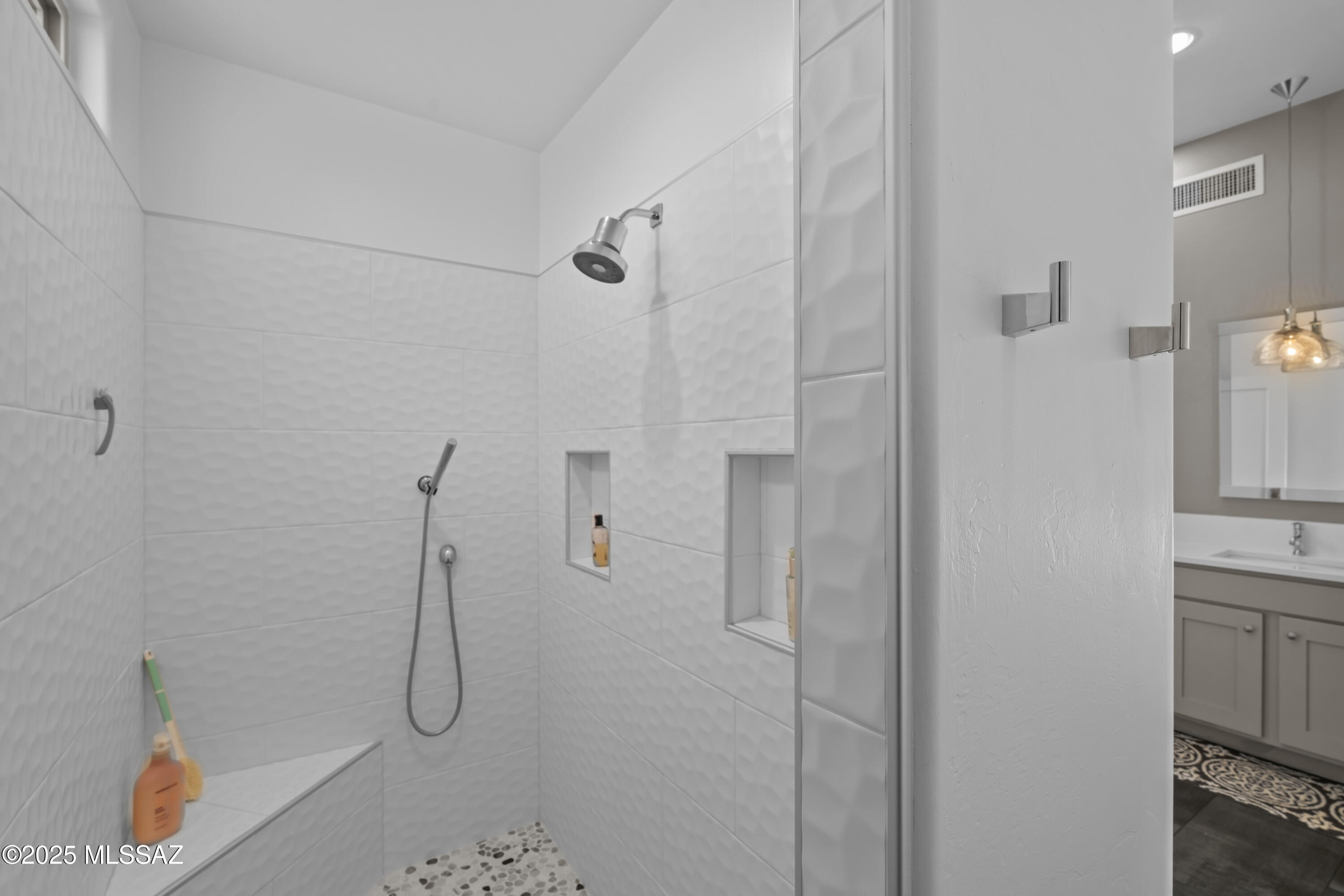 Coyote Creek (1-395) - Residential