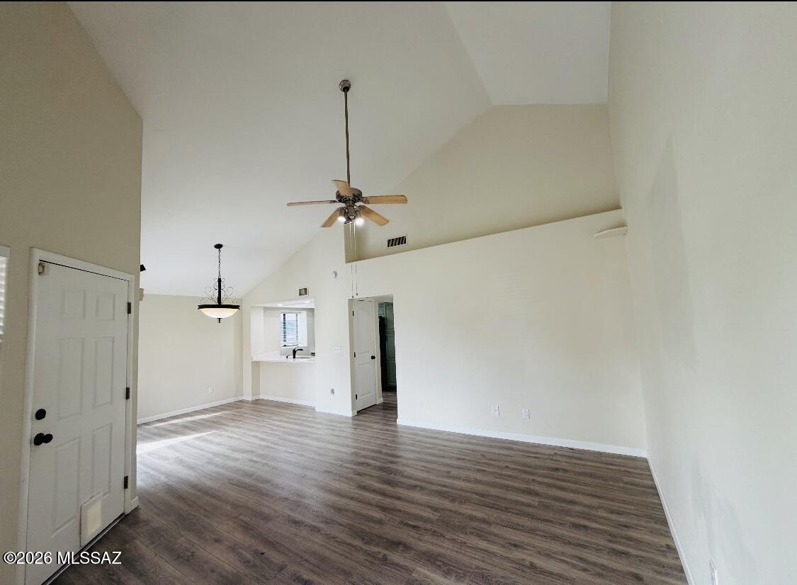 Mountain View Condos. (1-76) - Residential