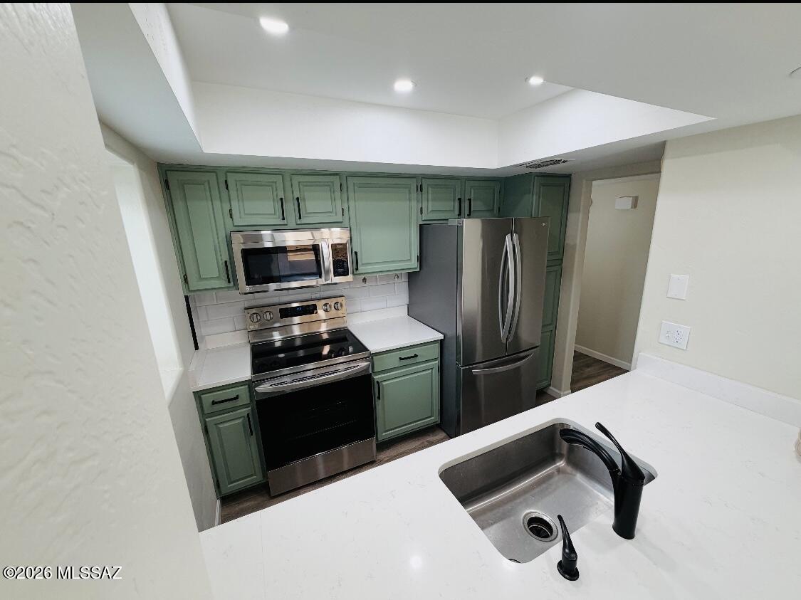 Mountain View Condos. (1-76) - Residential