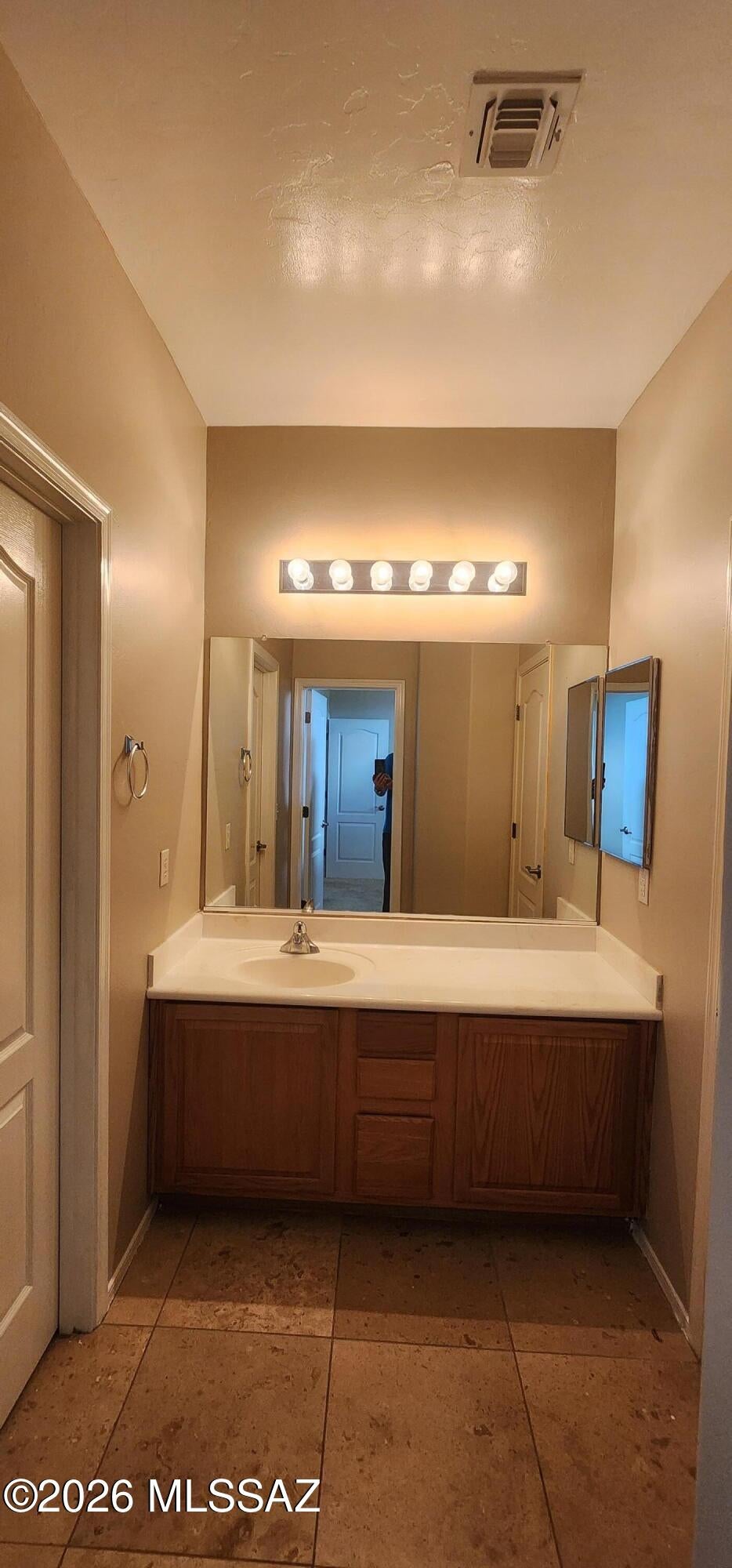 Riverside Crossing (1-133) - Residential Lease