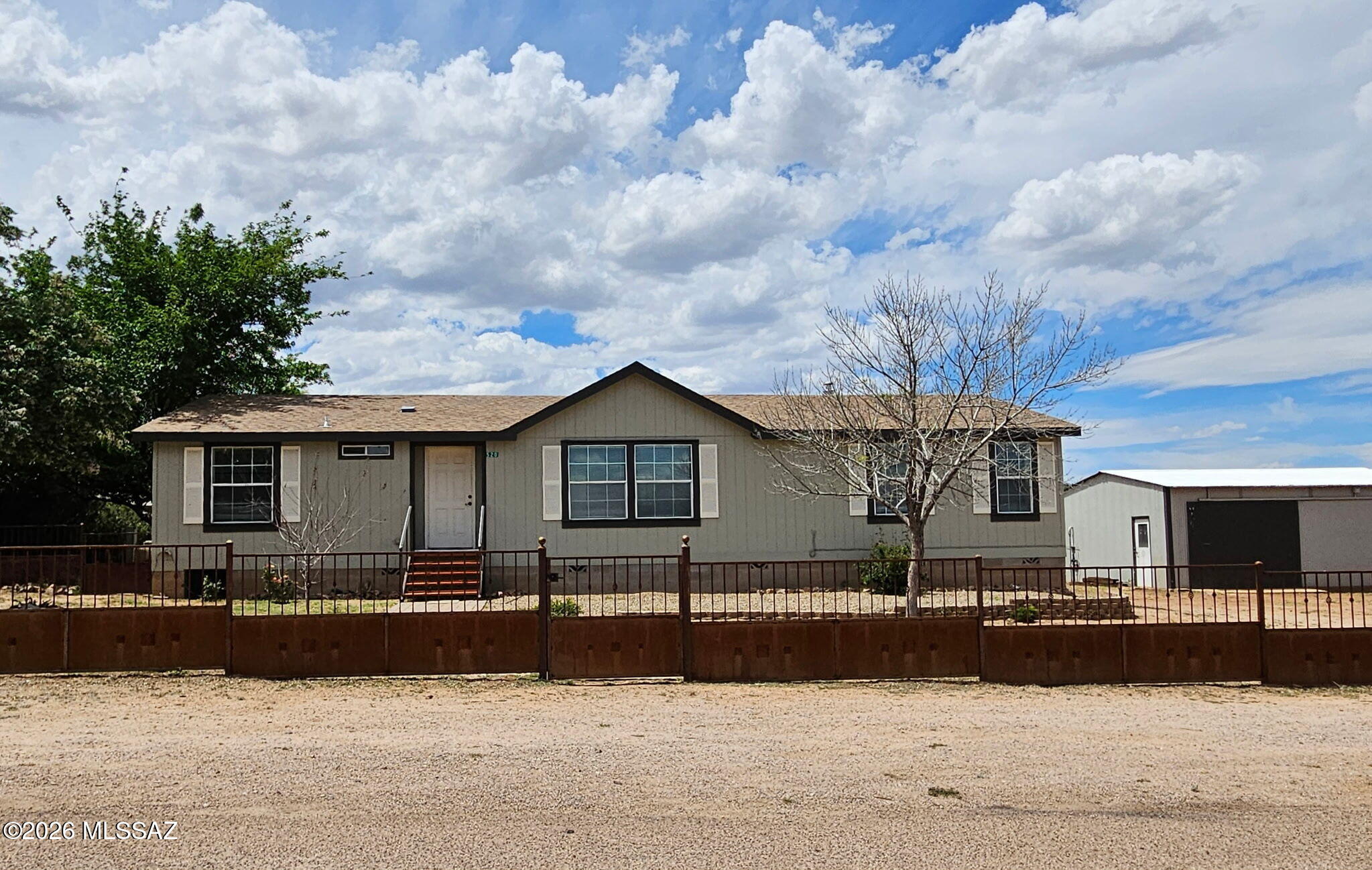 Mescal Lakes - Residential