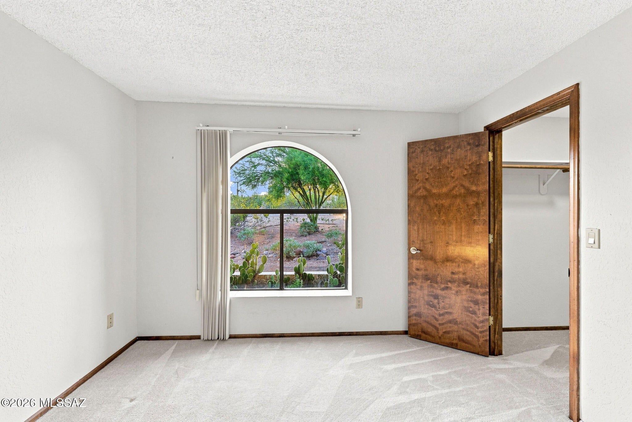 Catalina Madre (1-70) - Residential