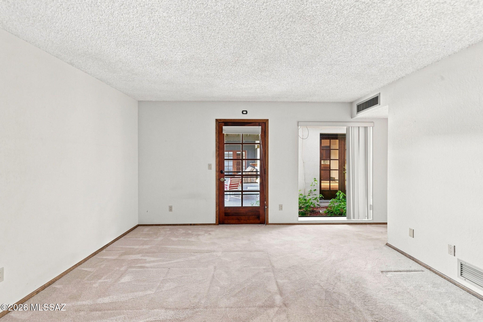 Catalina Madre (1-70) - Residential