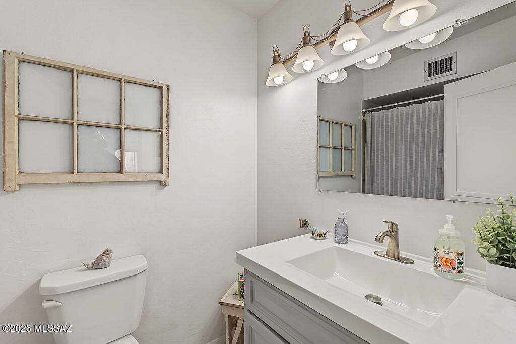 Broadway East (254-390) - Residential