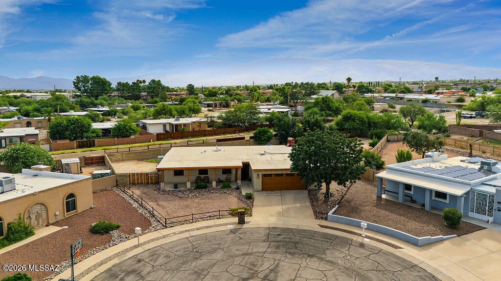 Broadway East (254-390) - Residential