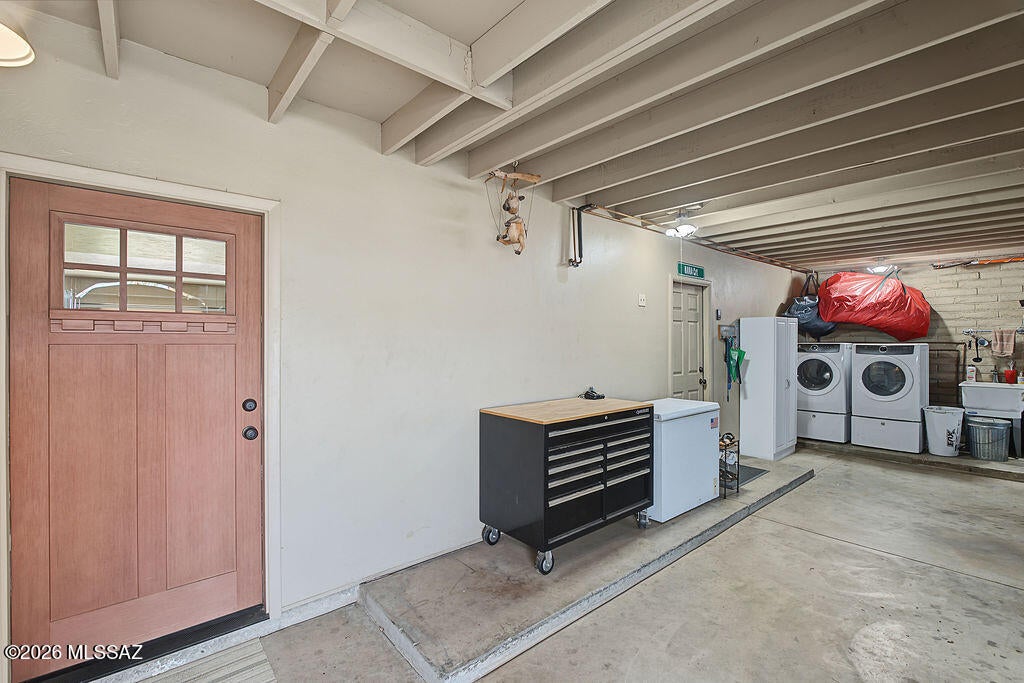 Broadway East (254-390) - Residential