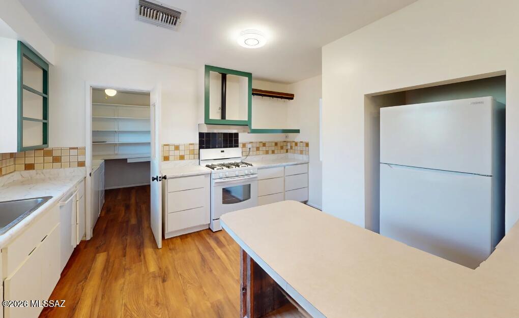 Desert Aire Addition - Residential Lease