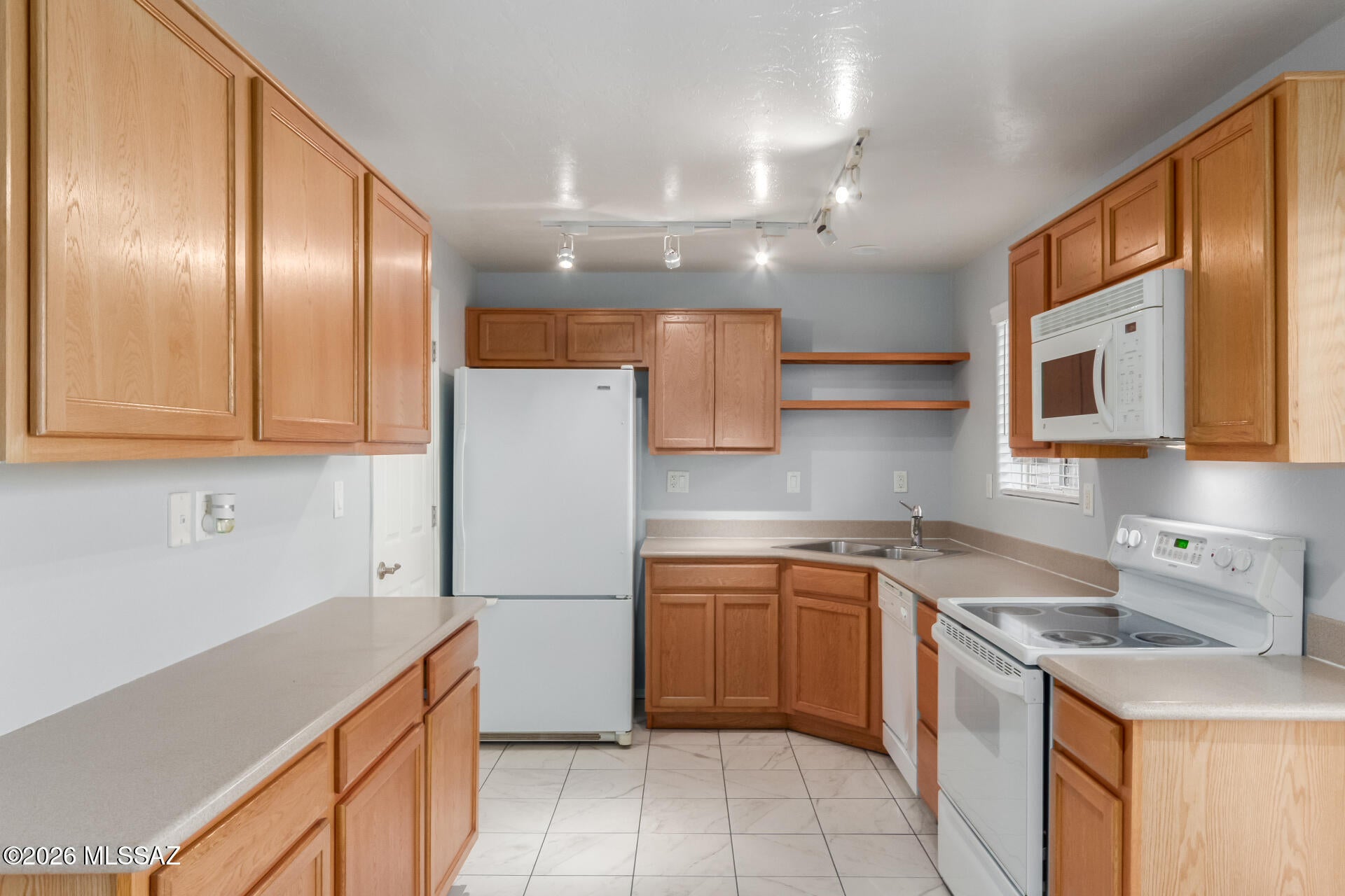 Villa Venice Condos - Residential
