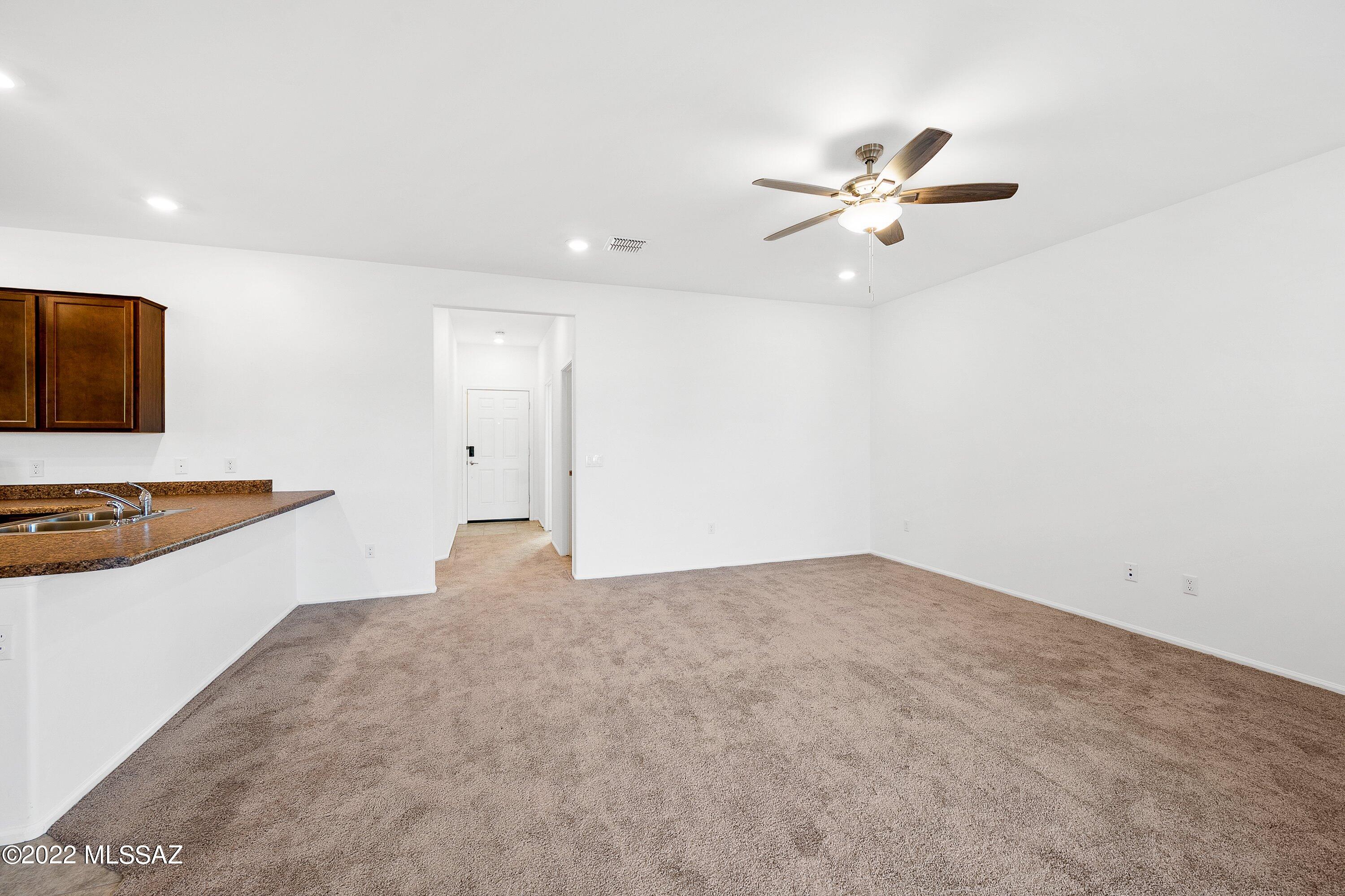 Valencia - Residential Lease