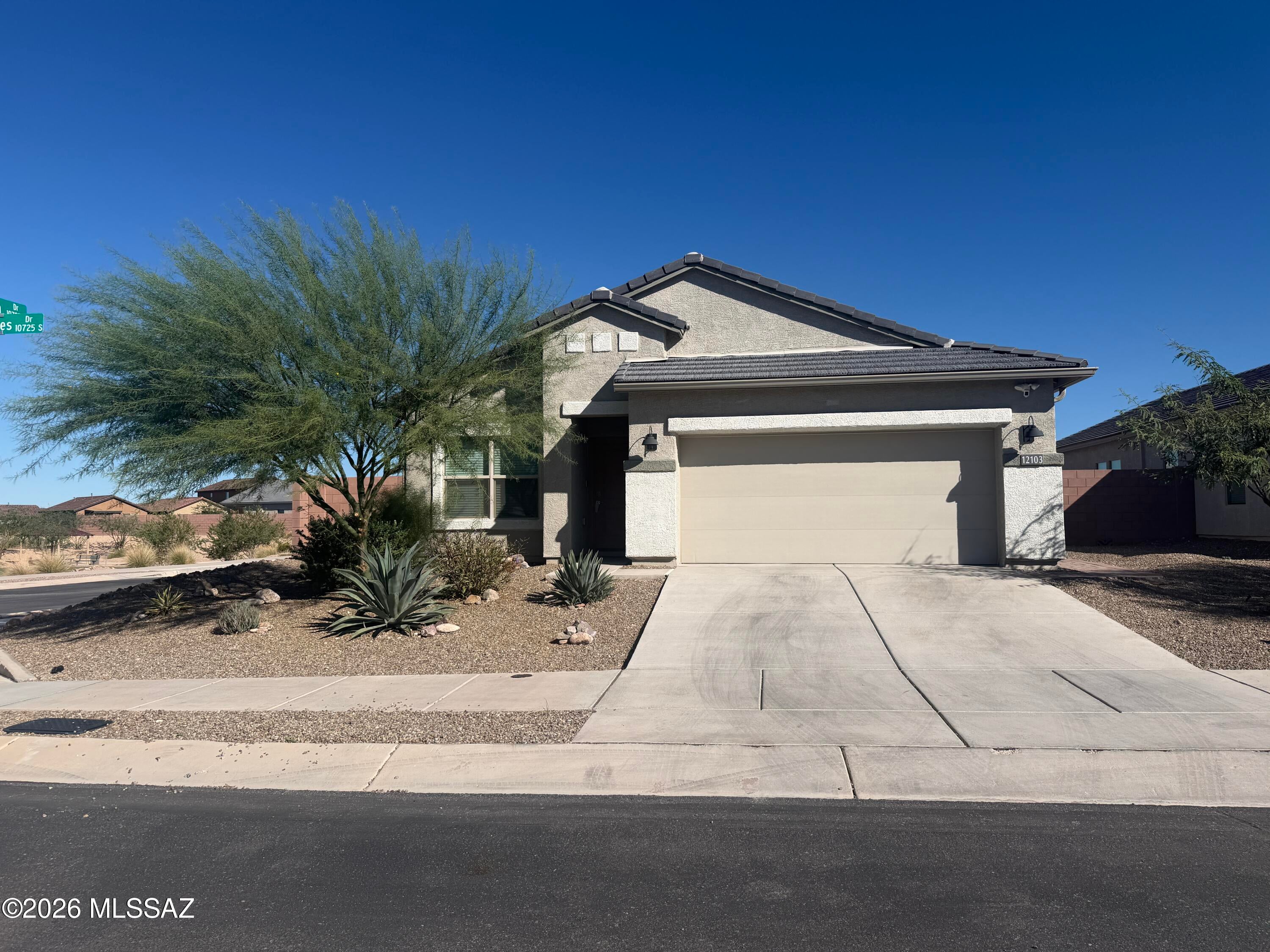 Weissman Ridge - Residential Lease