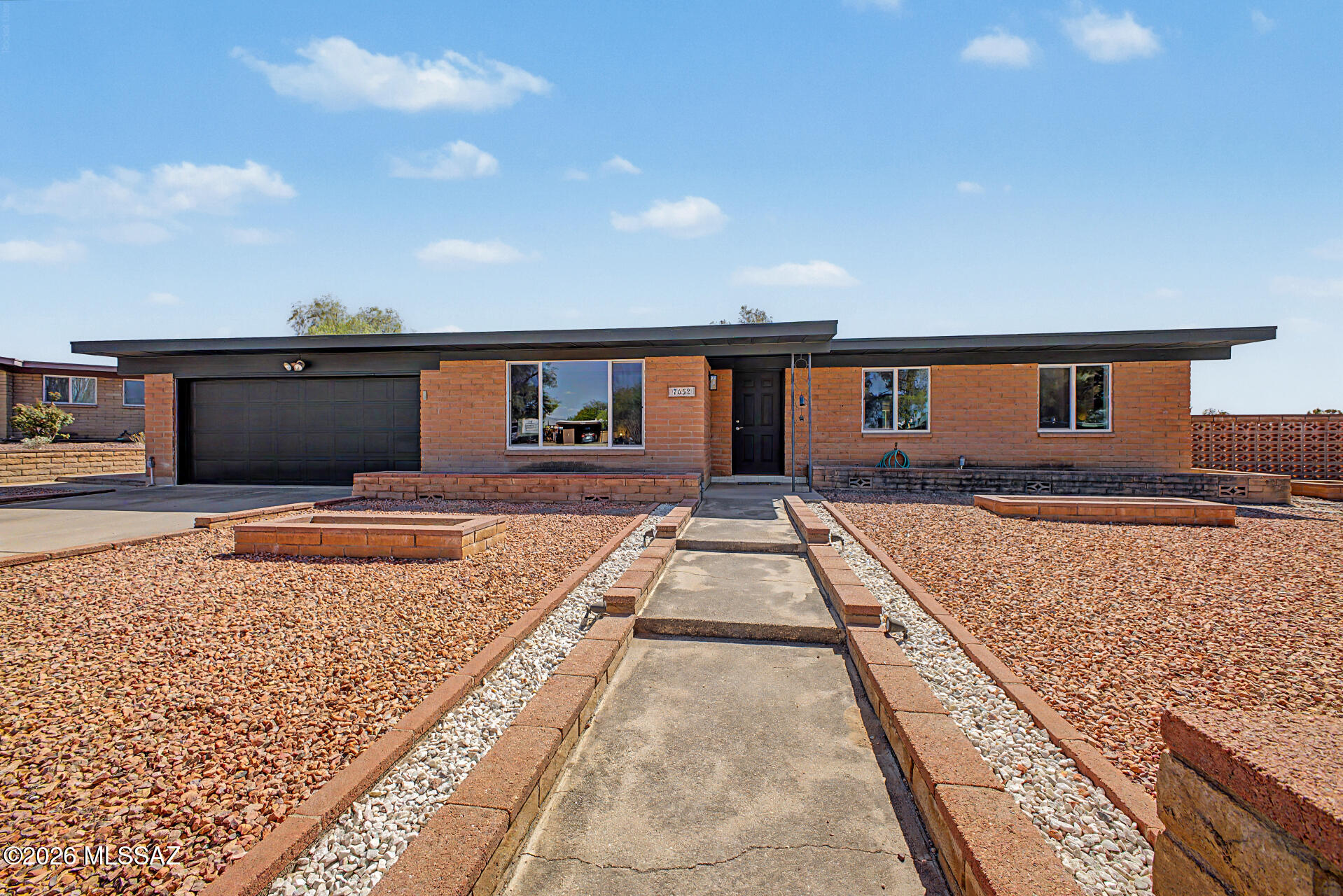 Essex Gardens East (1-44) - Residential